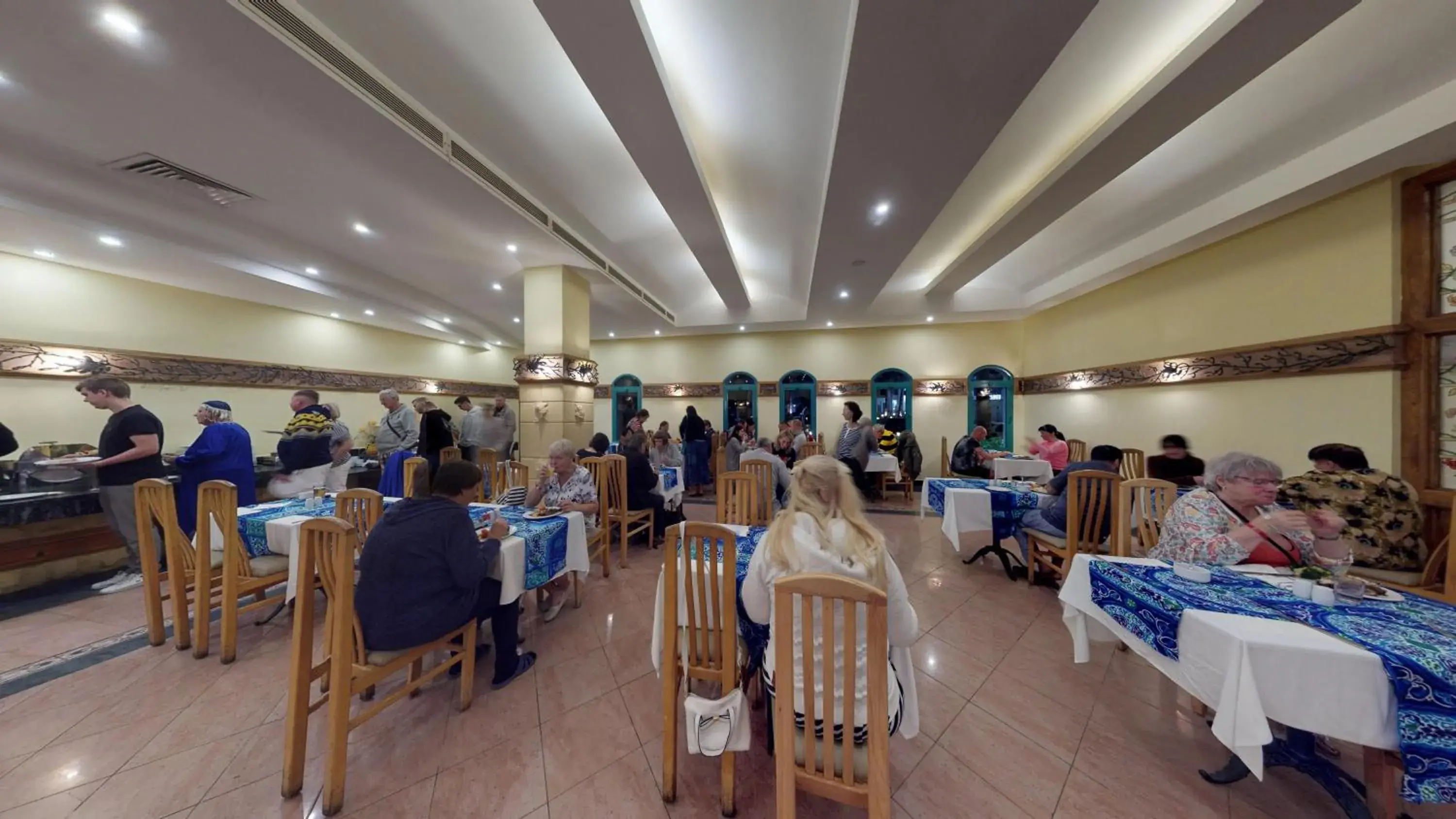 Restaurant/places to eat in Falcon Hills Hotel Restaurant/places to eat in Falcon Hills Hotel