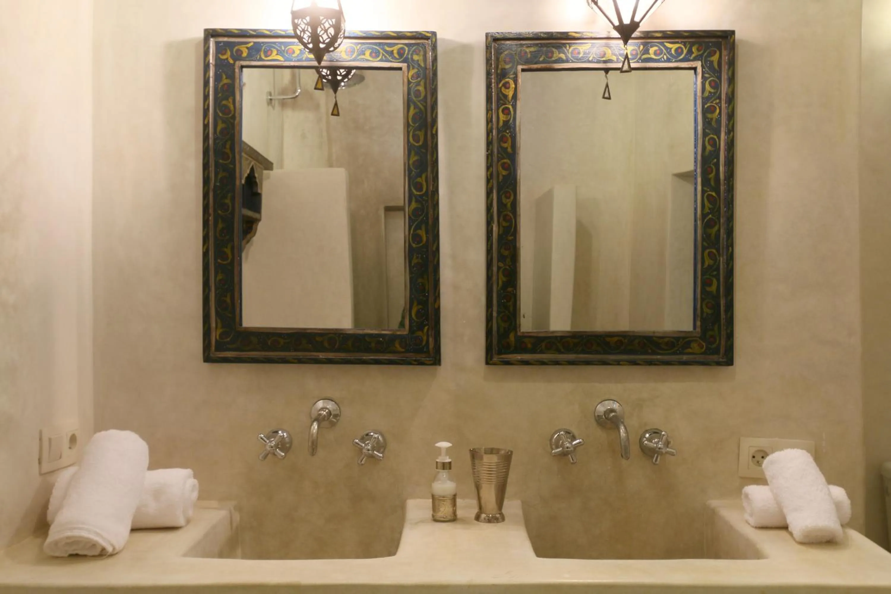 Bathroom in Riad Dar Ayur