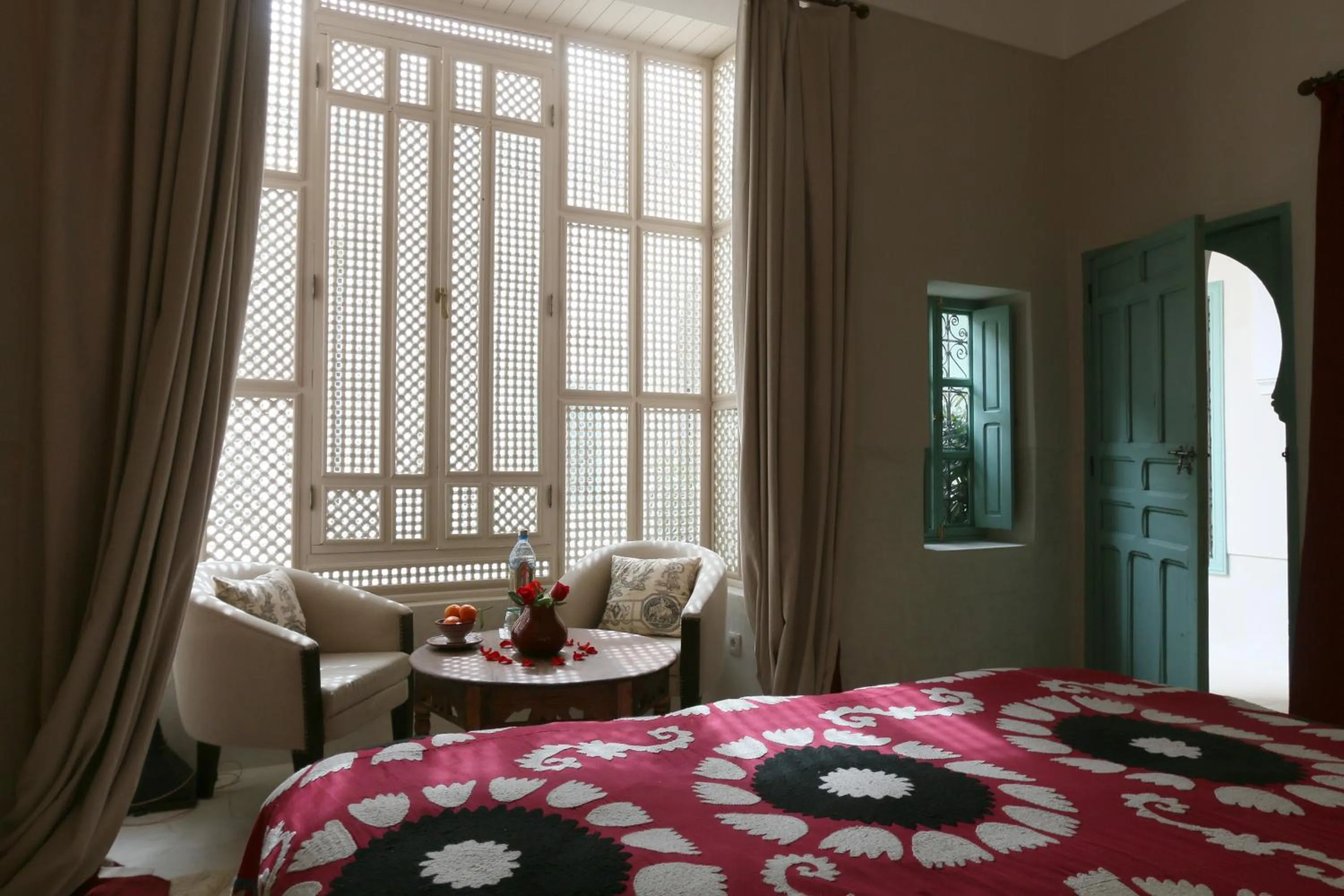 Photo of the whole room, Bed in Riad Dar Ayur