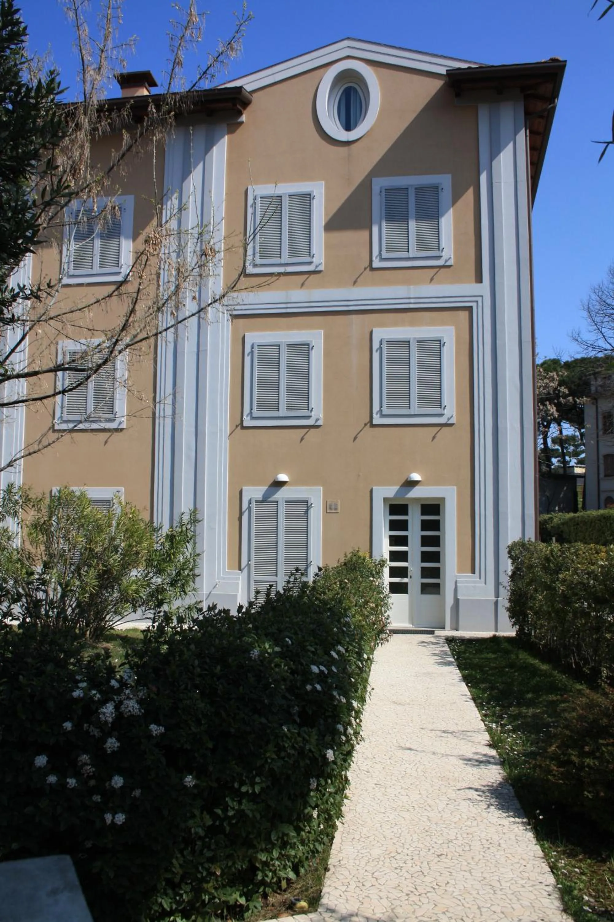 Facade/entrance in Ceccarini Suite
