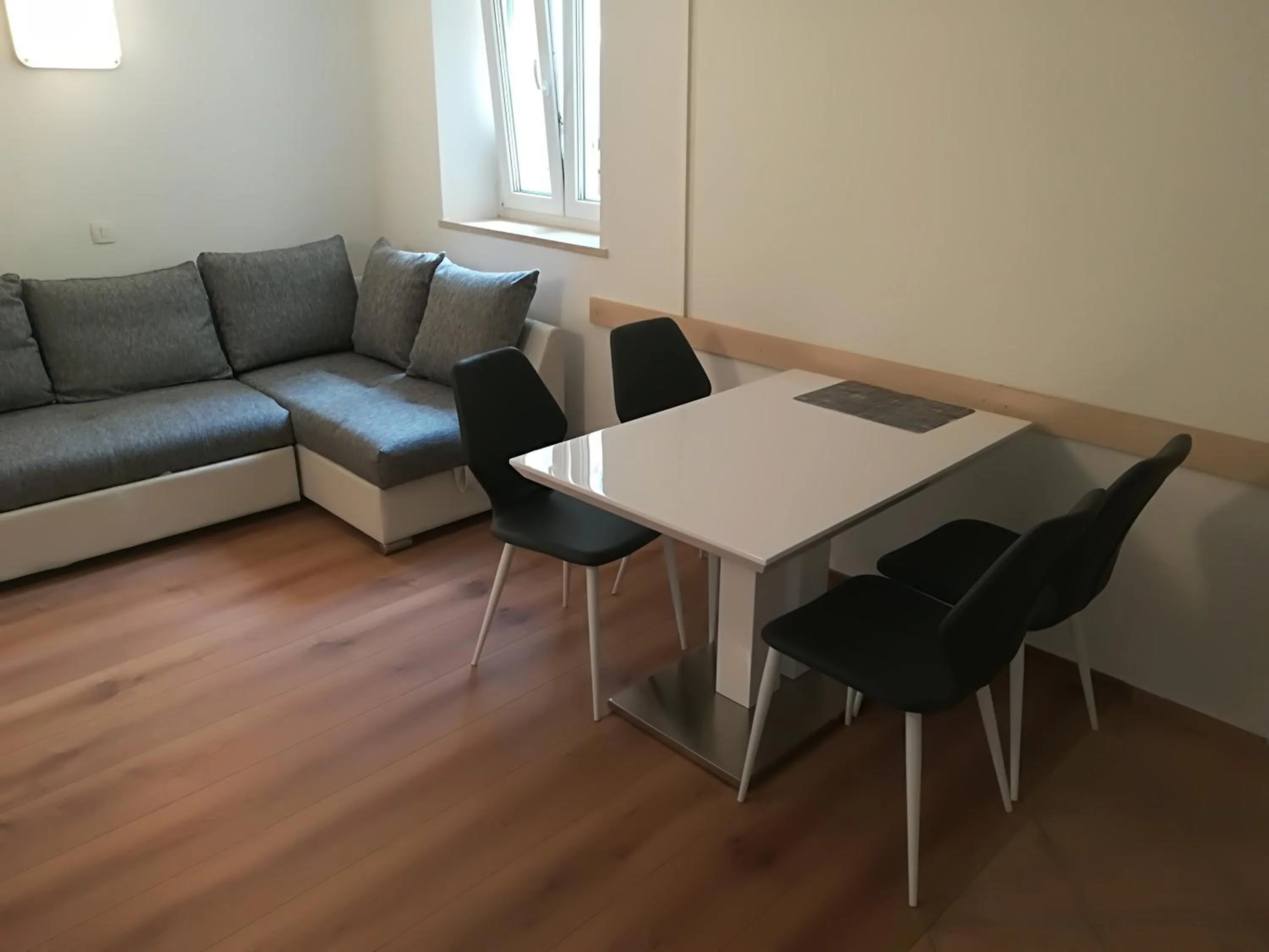 Top Line Apartments