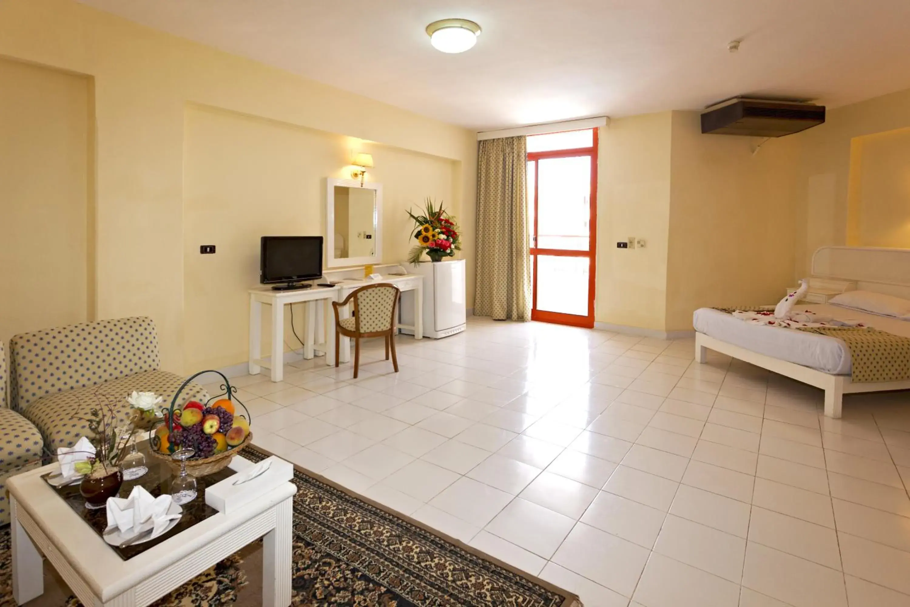 Photo of the whole room, Bed in Empire Hotel Aqua Park Photo of the whole room, Bed in Empire Hotel Aqua Park