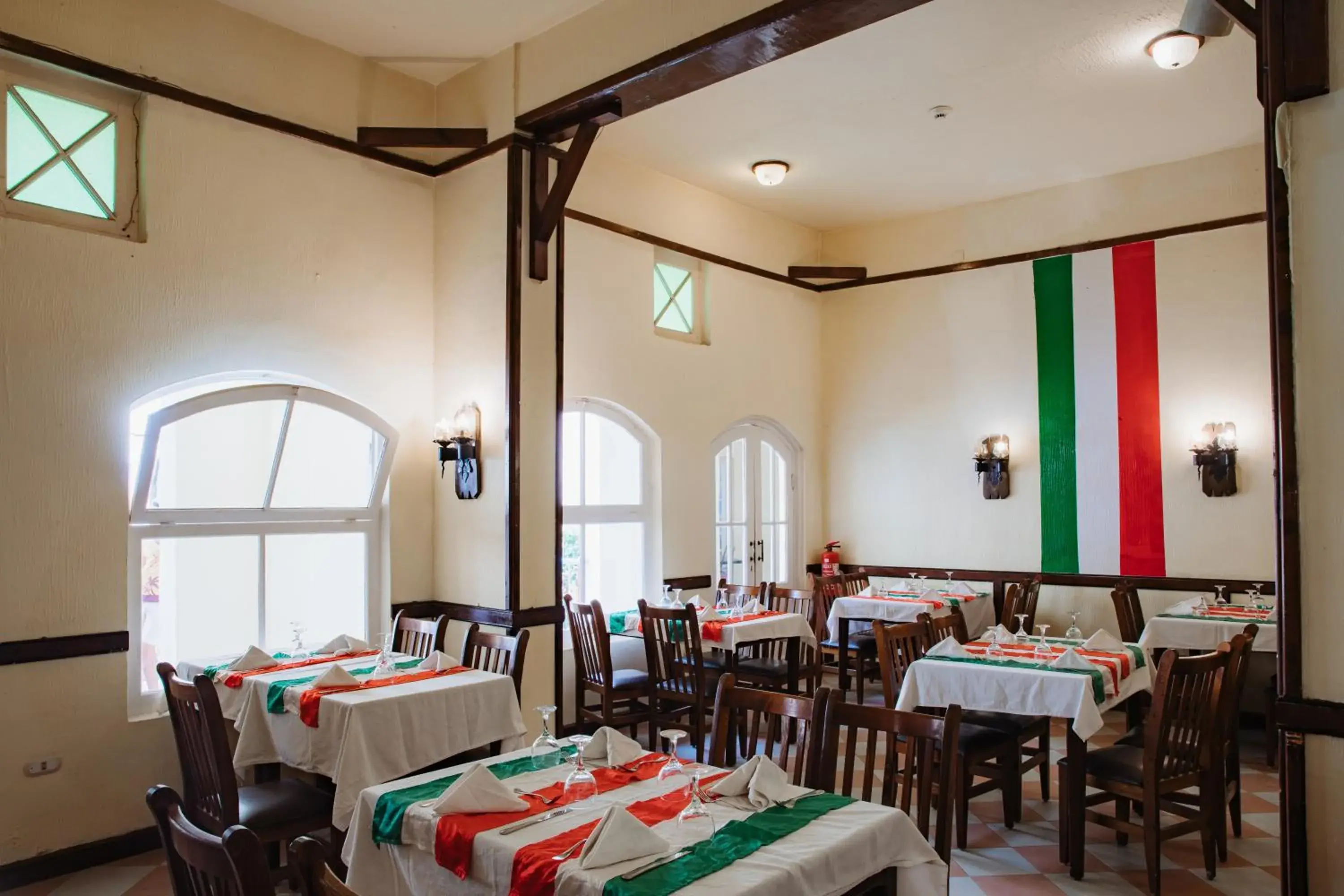 Restaurant/places to eat in Empire Hotel Aqua Park Restaurant/places to eat in Empire Hotel Aqua Park