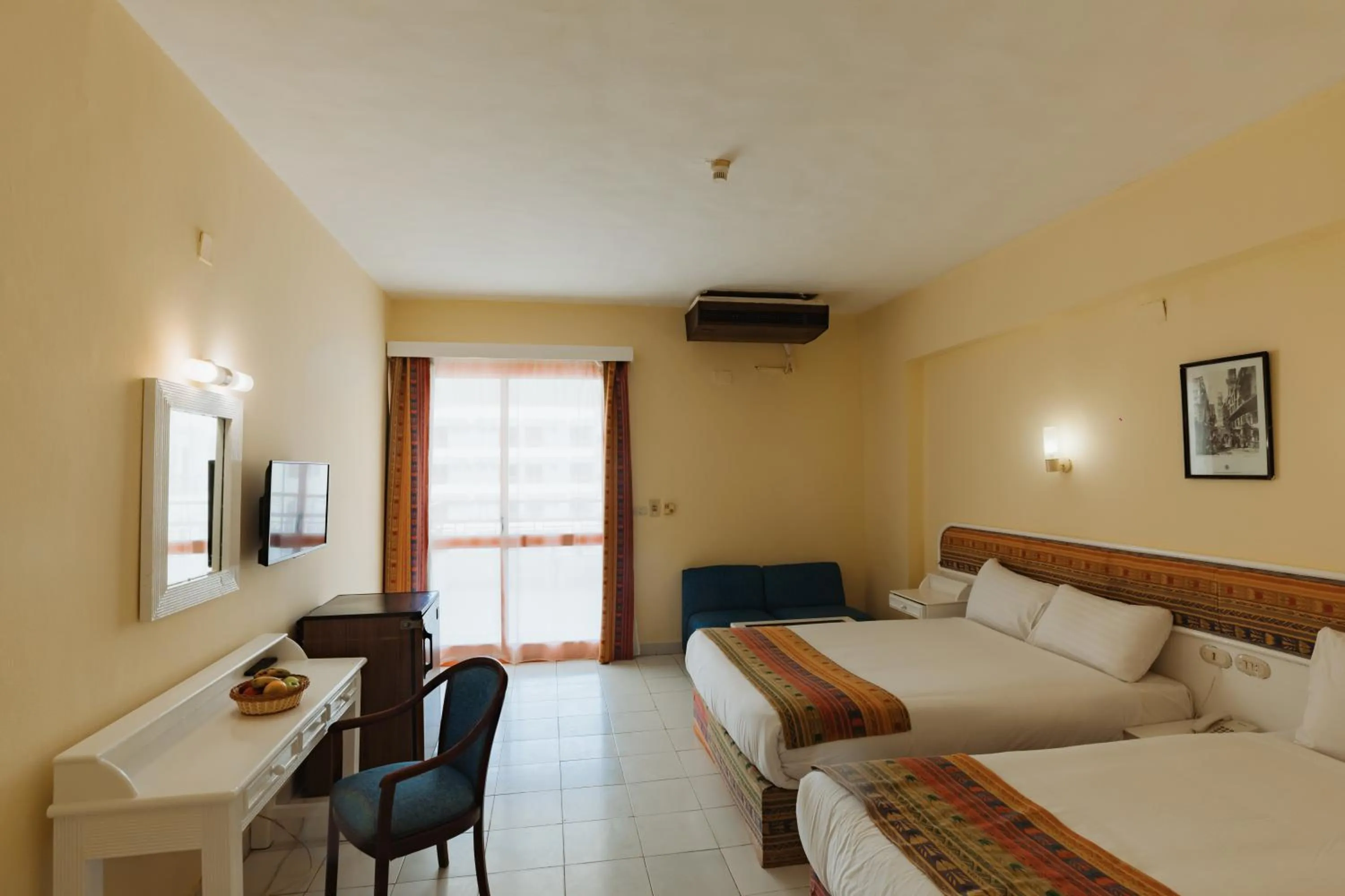 Bedroom, Bed in Empire Hotel Aqua Park