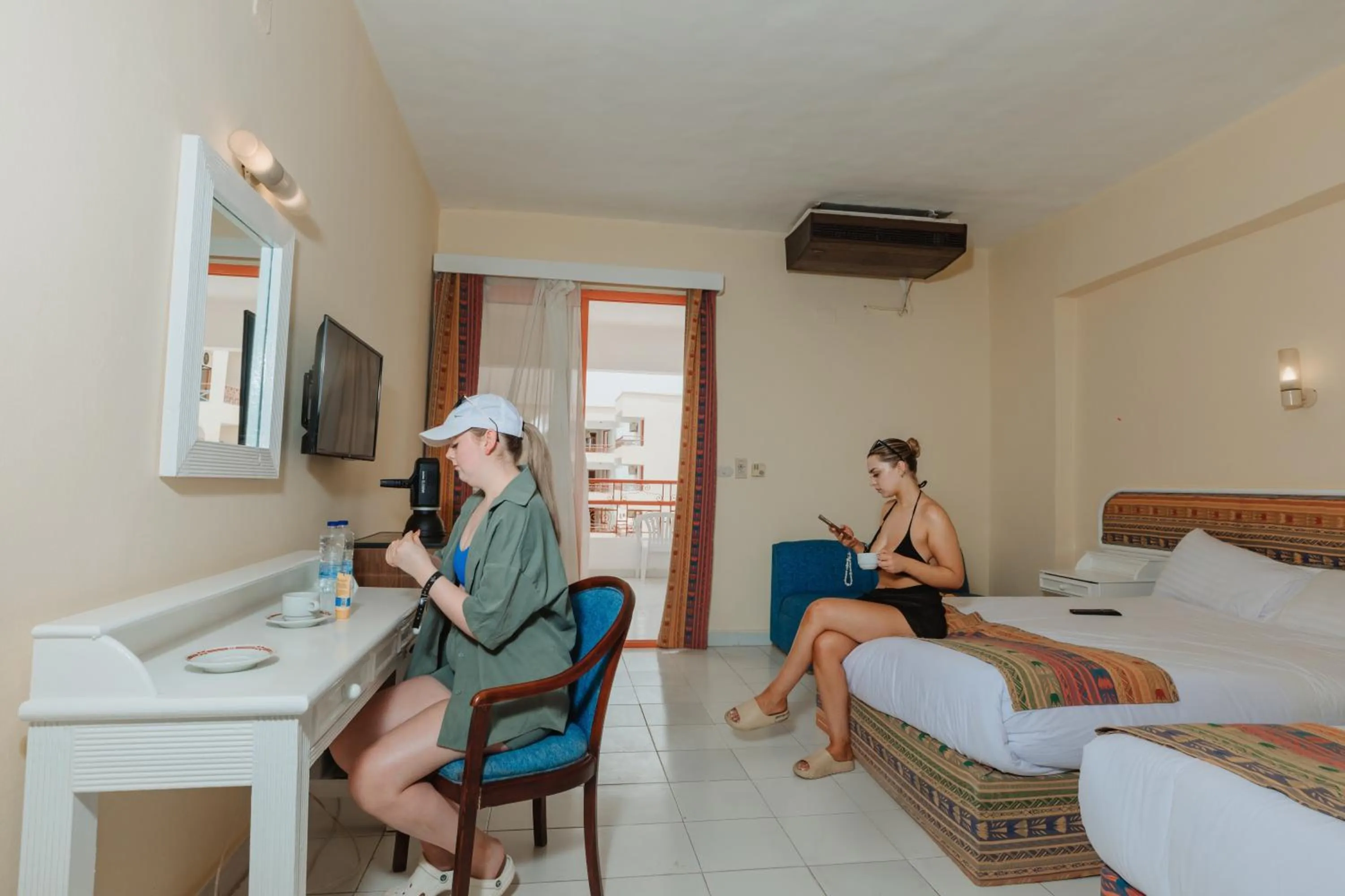 Bedroom, Bed in Empire Hotel Aqua Park