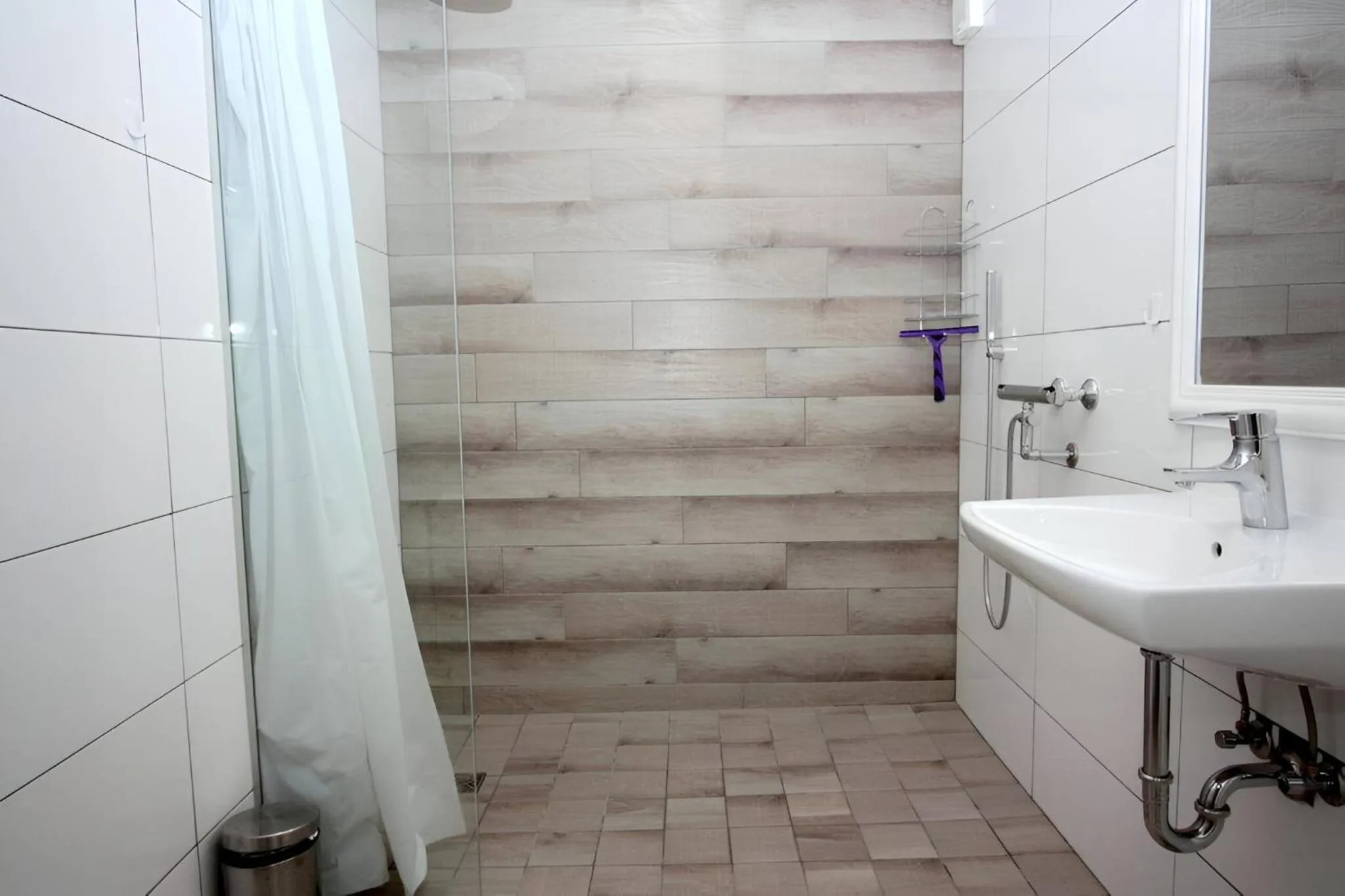 Bathroom in Lava Apartments & Rooms