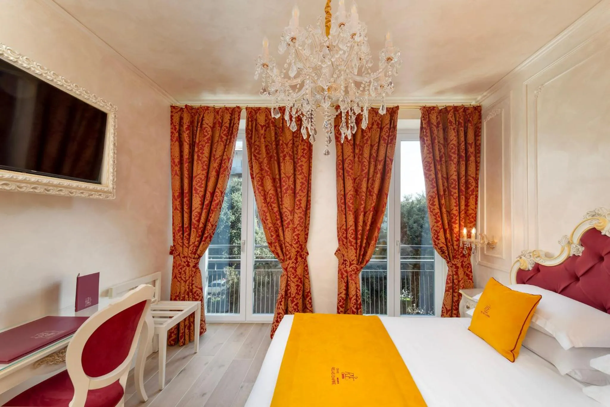 Bedroom, Bed in Relais Empire