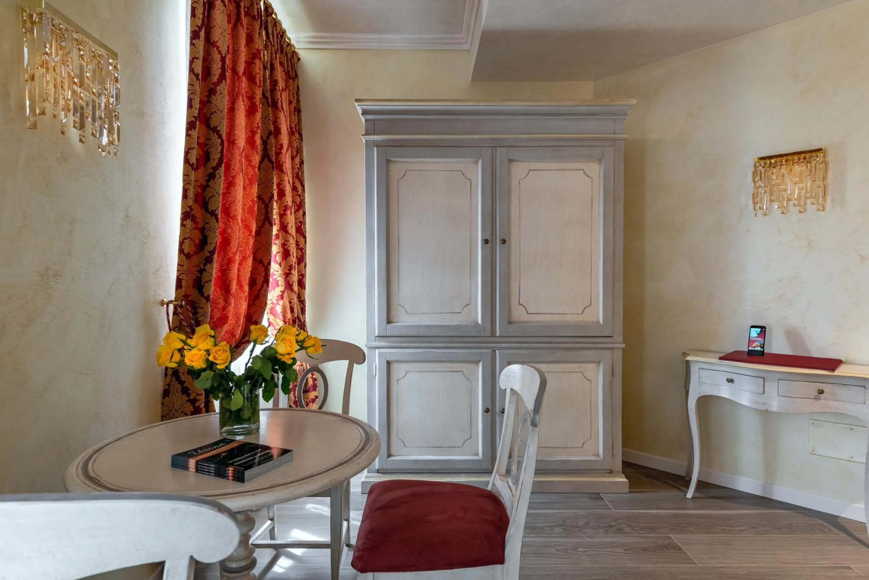 Seating area in Relais Empire