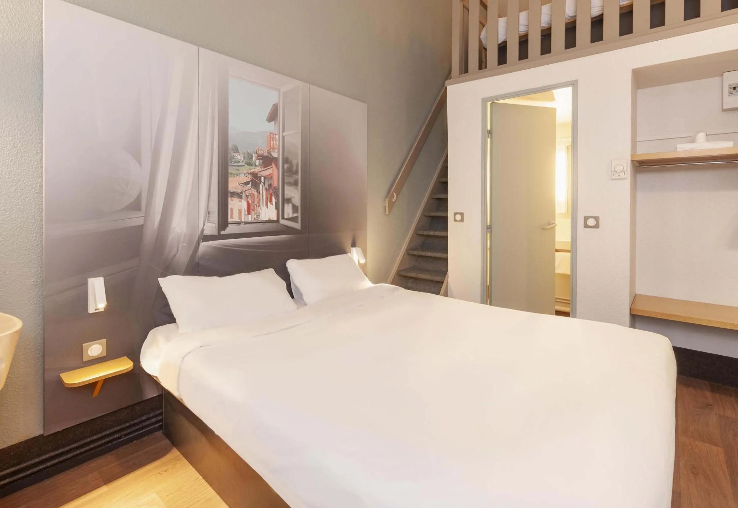 Bedroom, Bed in B&B HOTEL Bayonne