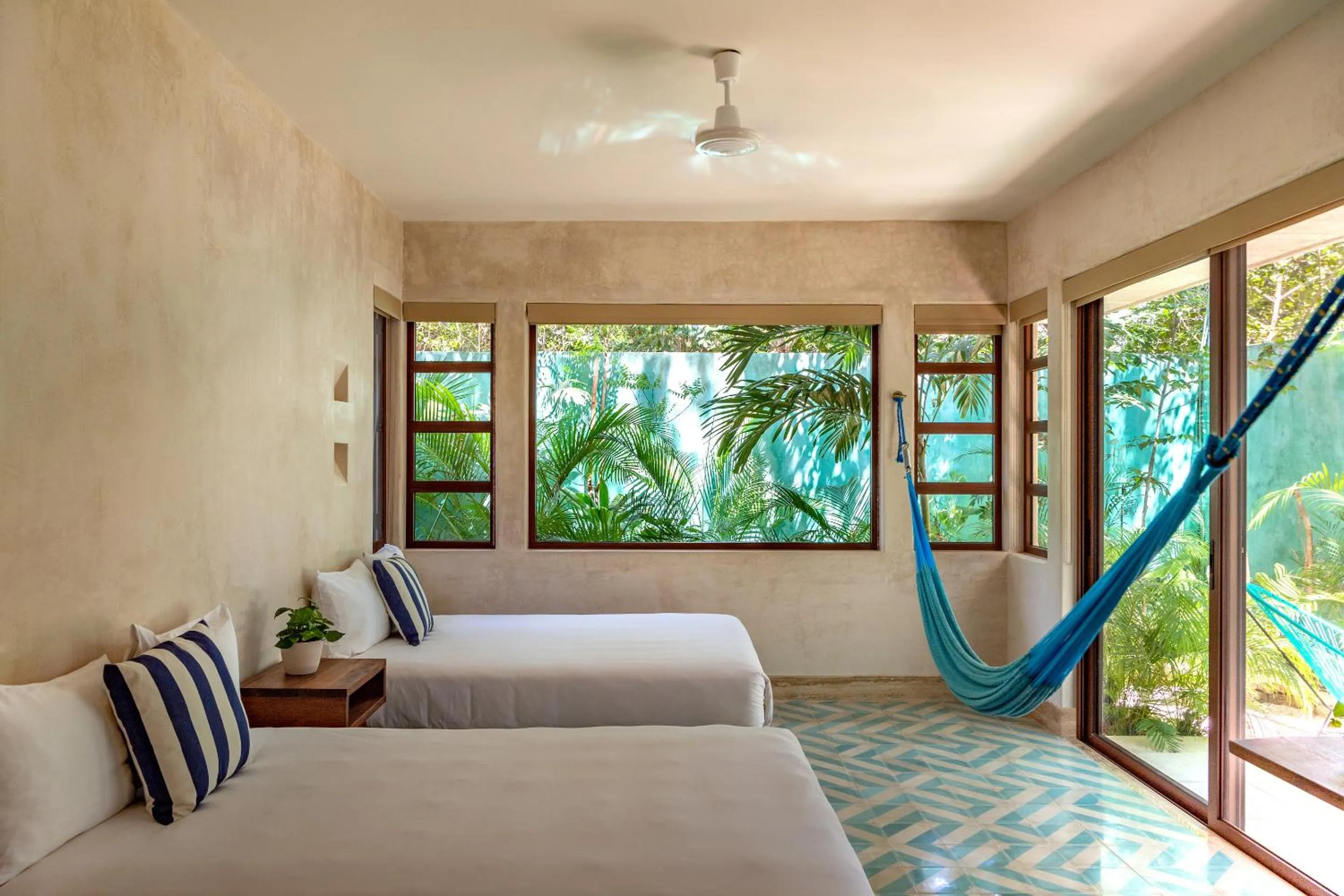 Photo of the whole room, Bed in Hotel Tiki Tiki Tulum