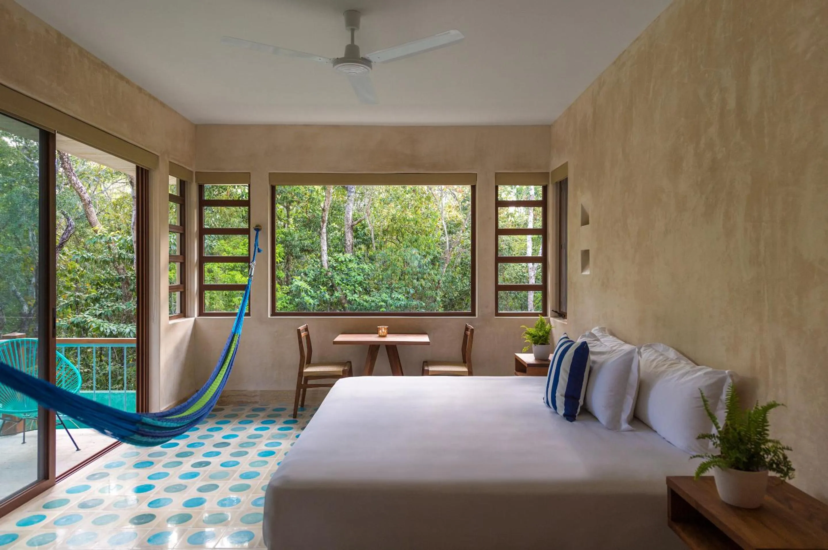 Balcony/Terrace, Bed in Hotel Tiki Tiki Tulum