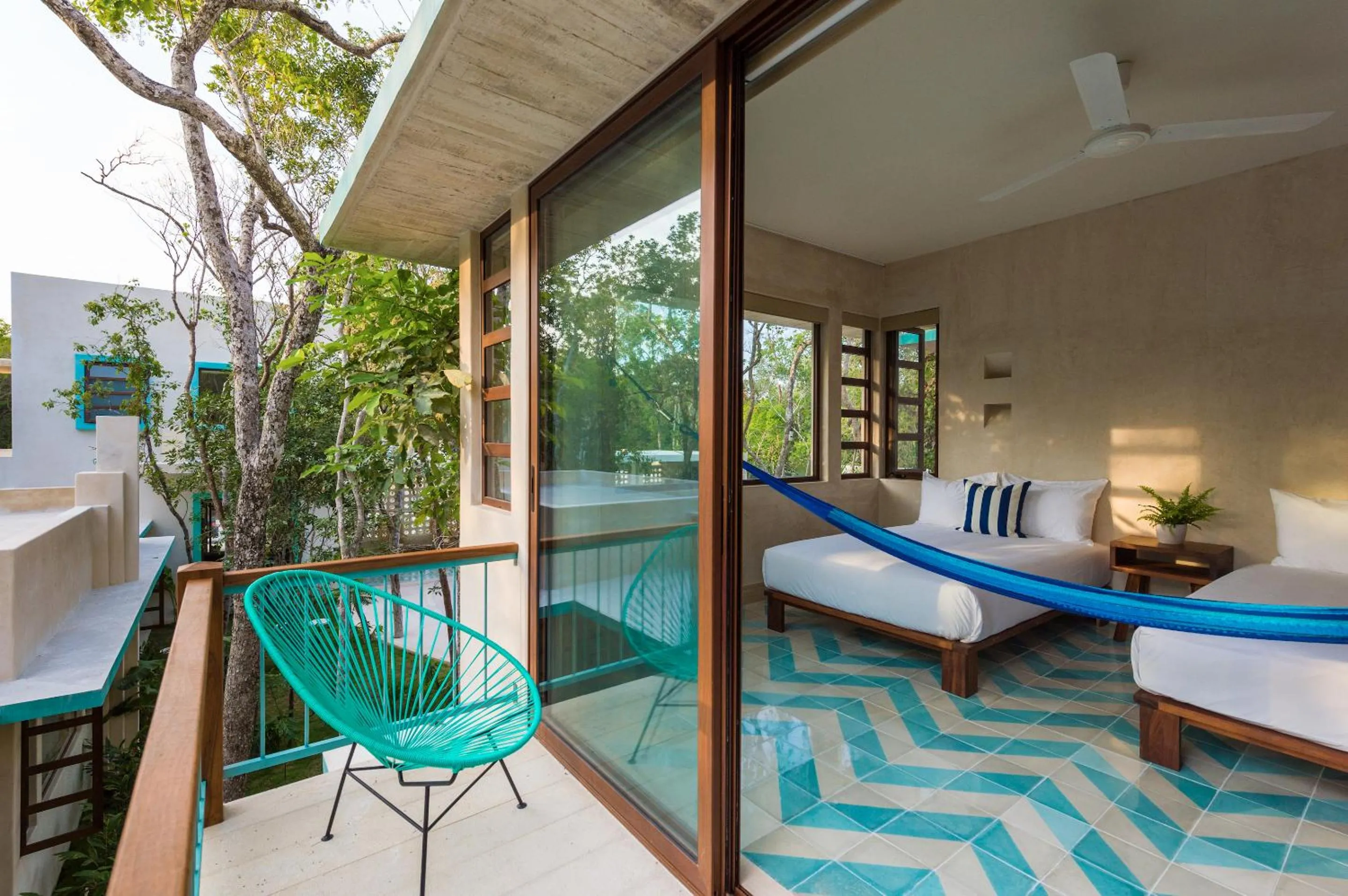 Balcony/Terrace, Bed in Hotel Tiki Tiki Tulum