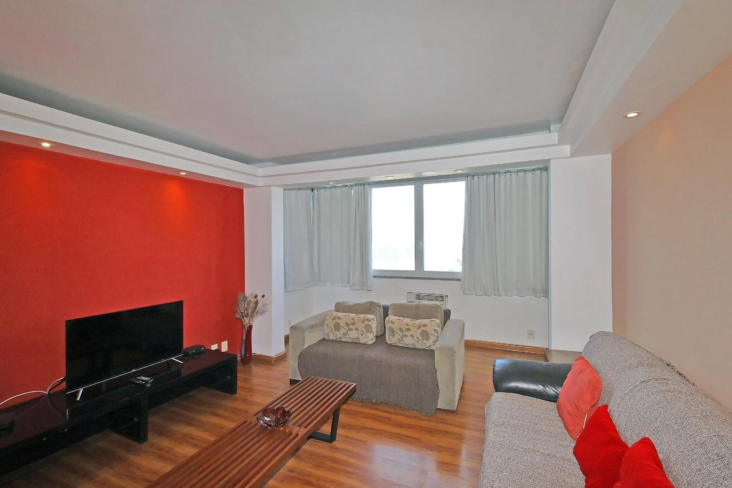 TV and multimedia in Rio Spot Atlantica 2440