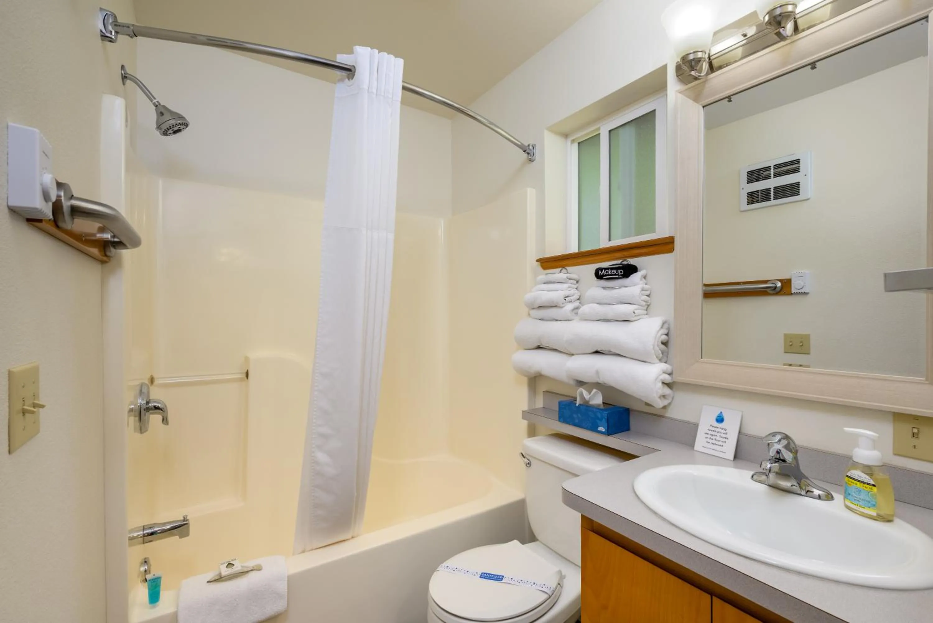 Bathroom in Ocean Suites Motel