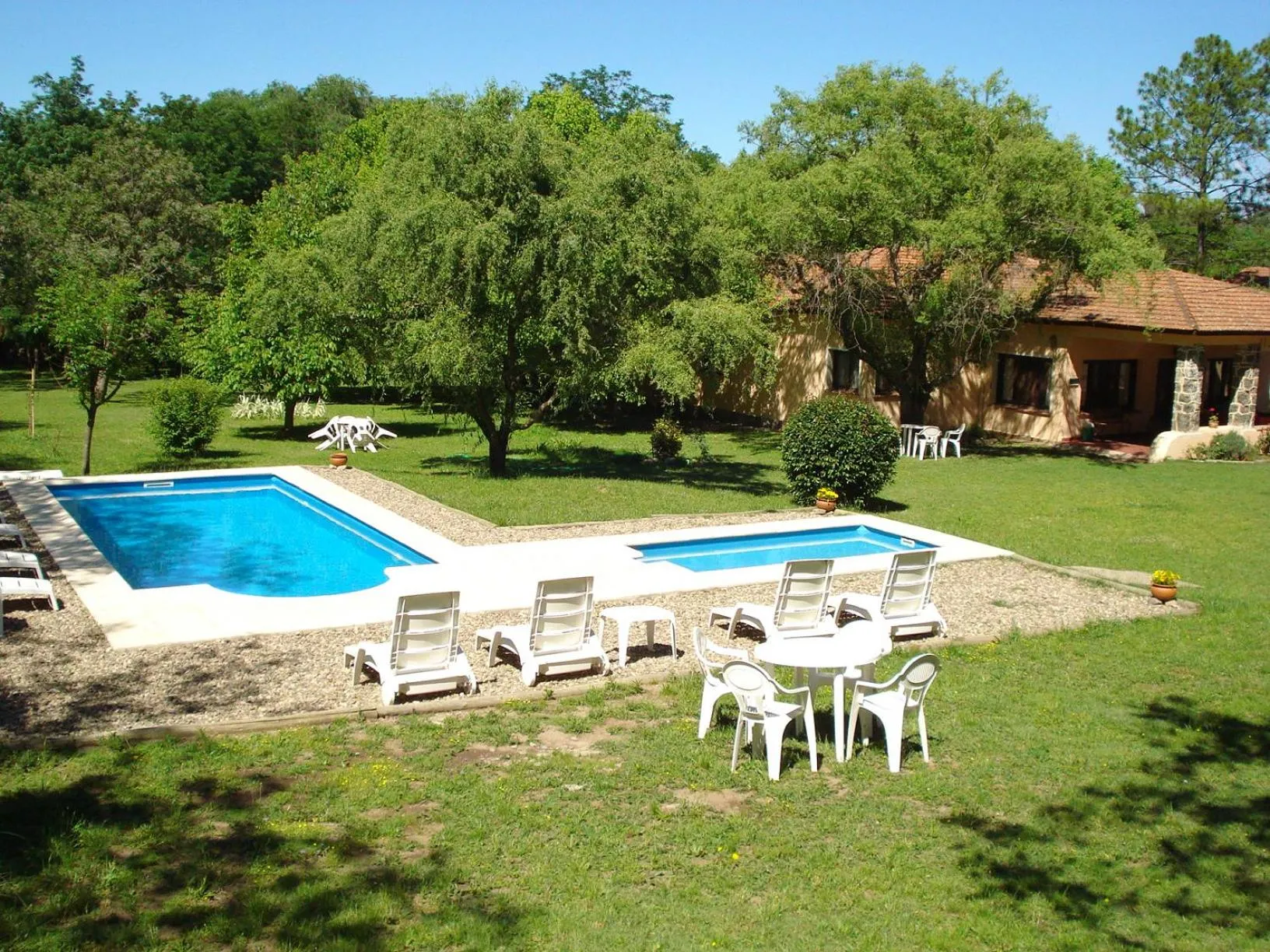 Swimming pool in Las Acacias - Posada de Campo