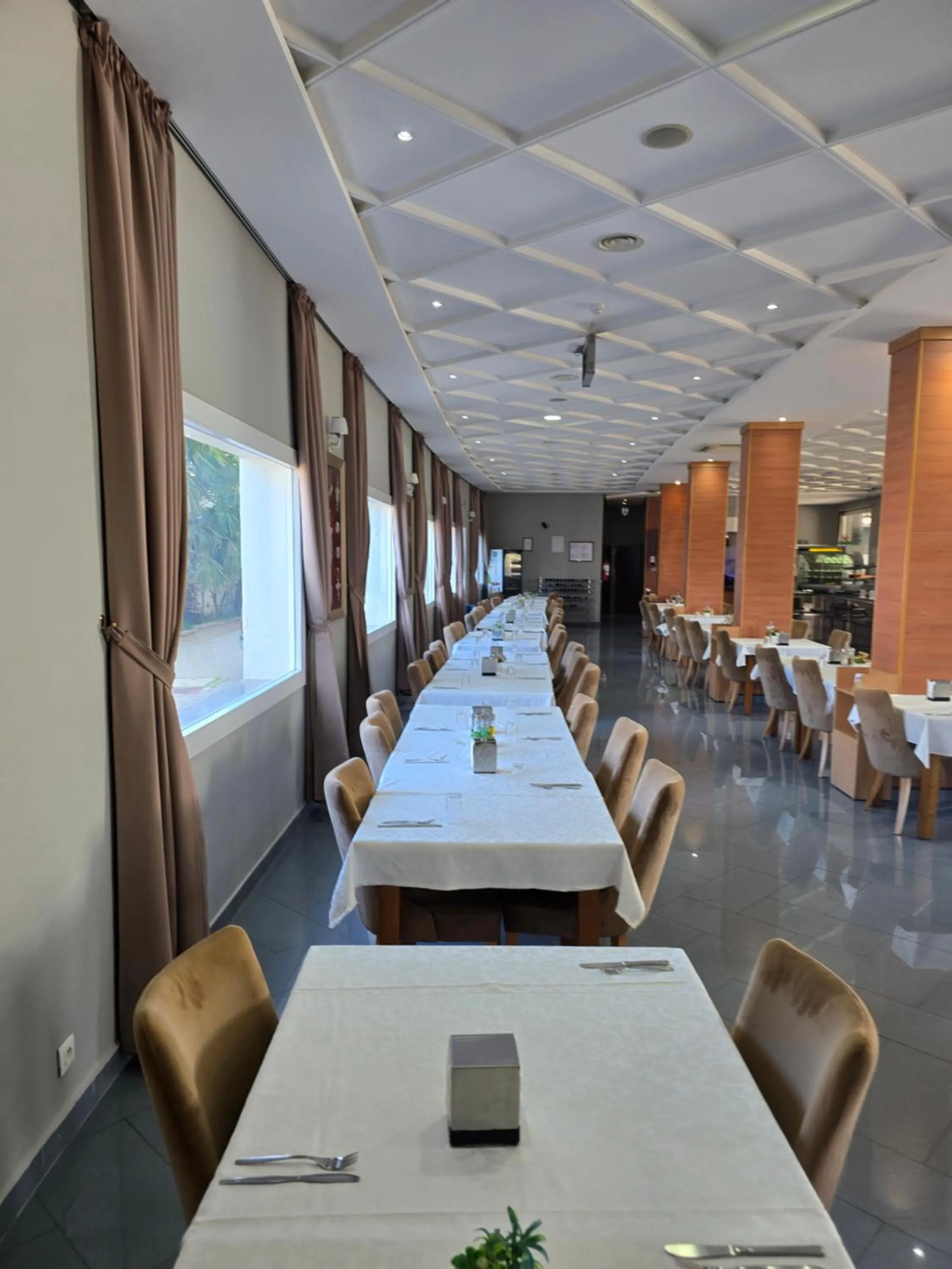 Restaurant/places to eat in Tanger Med Hotel, Conference & Catering