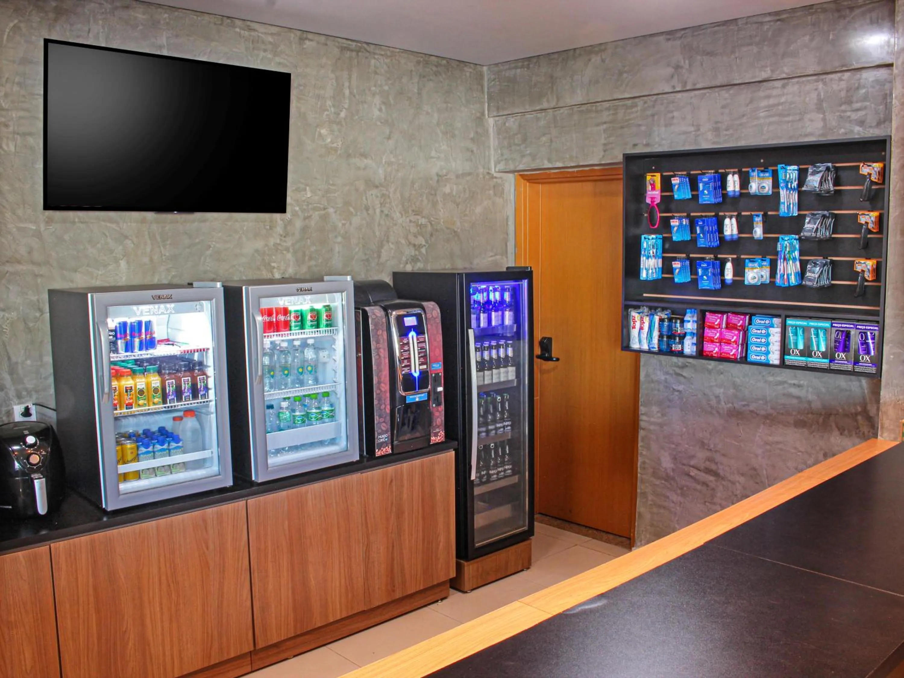Lounge or bar in Bernal Hotel Econômico