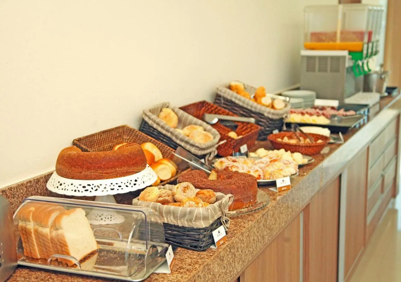 Bernal Hotel Econômico