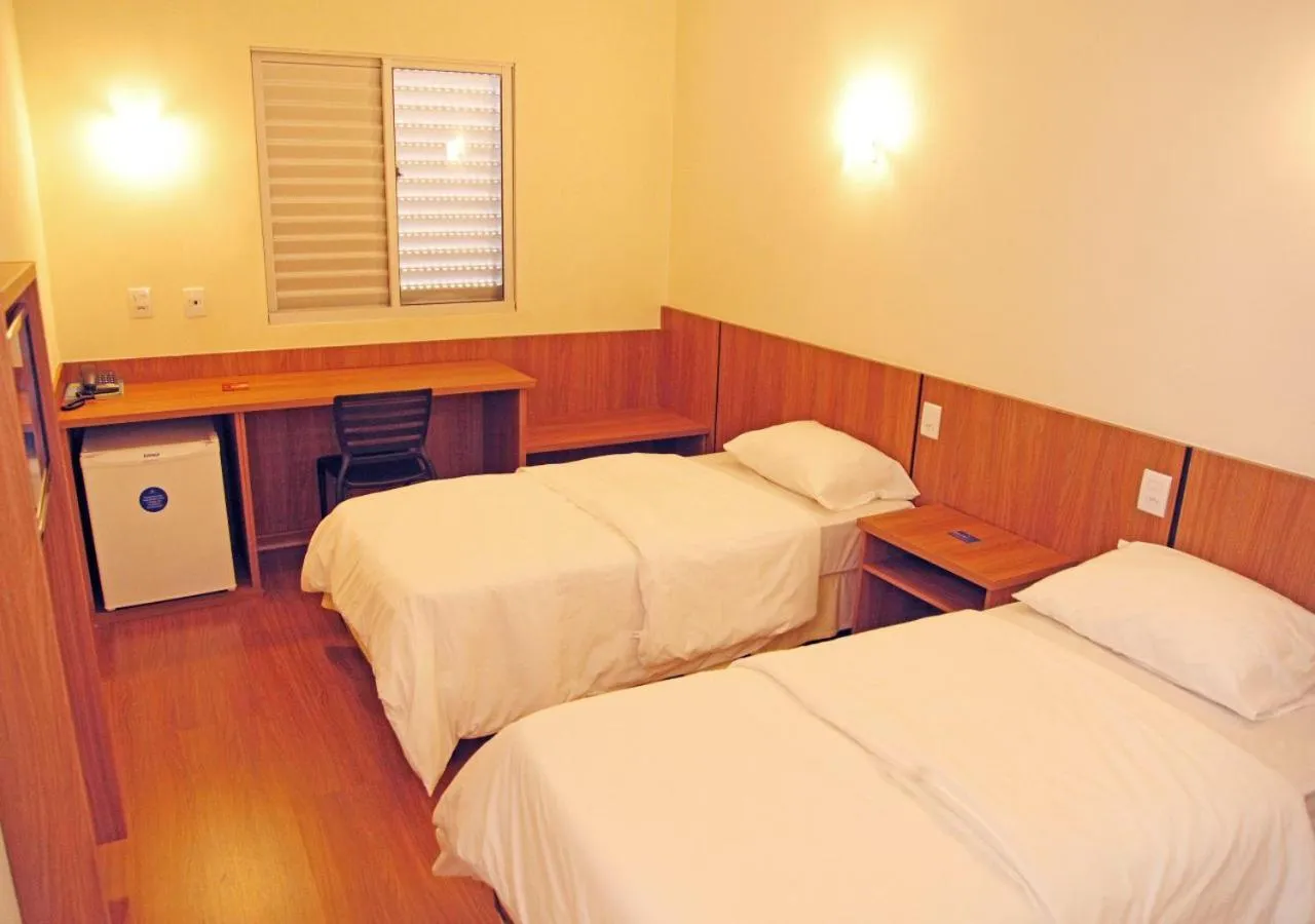 Bed in Bernal Hotel Econômico