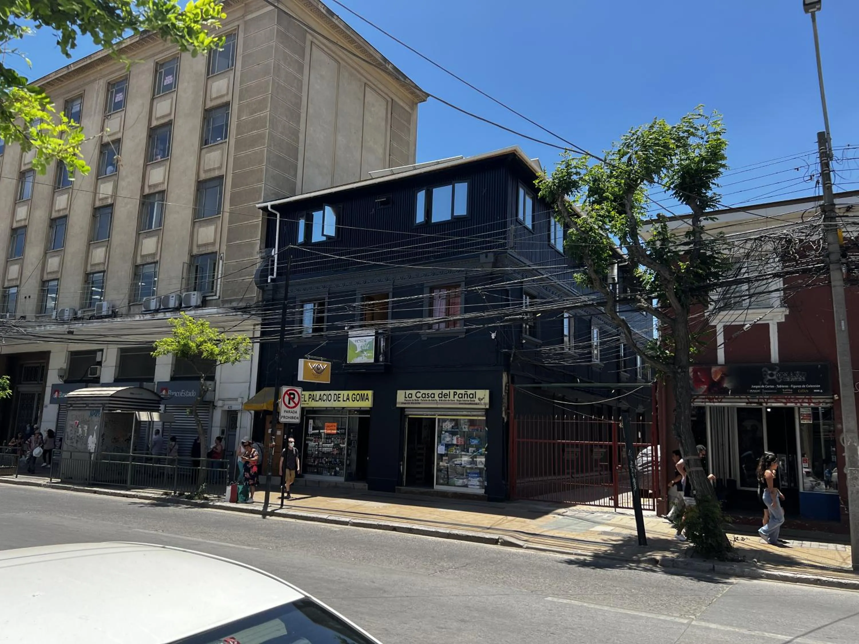 Property building in VOY Hostales - Oriente
