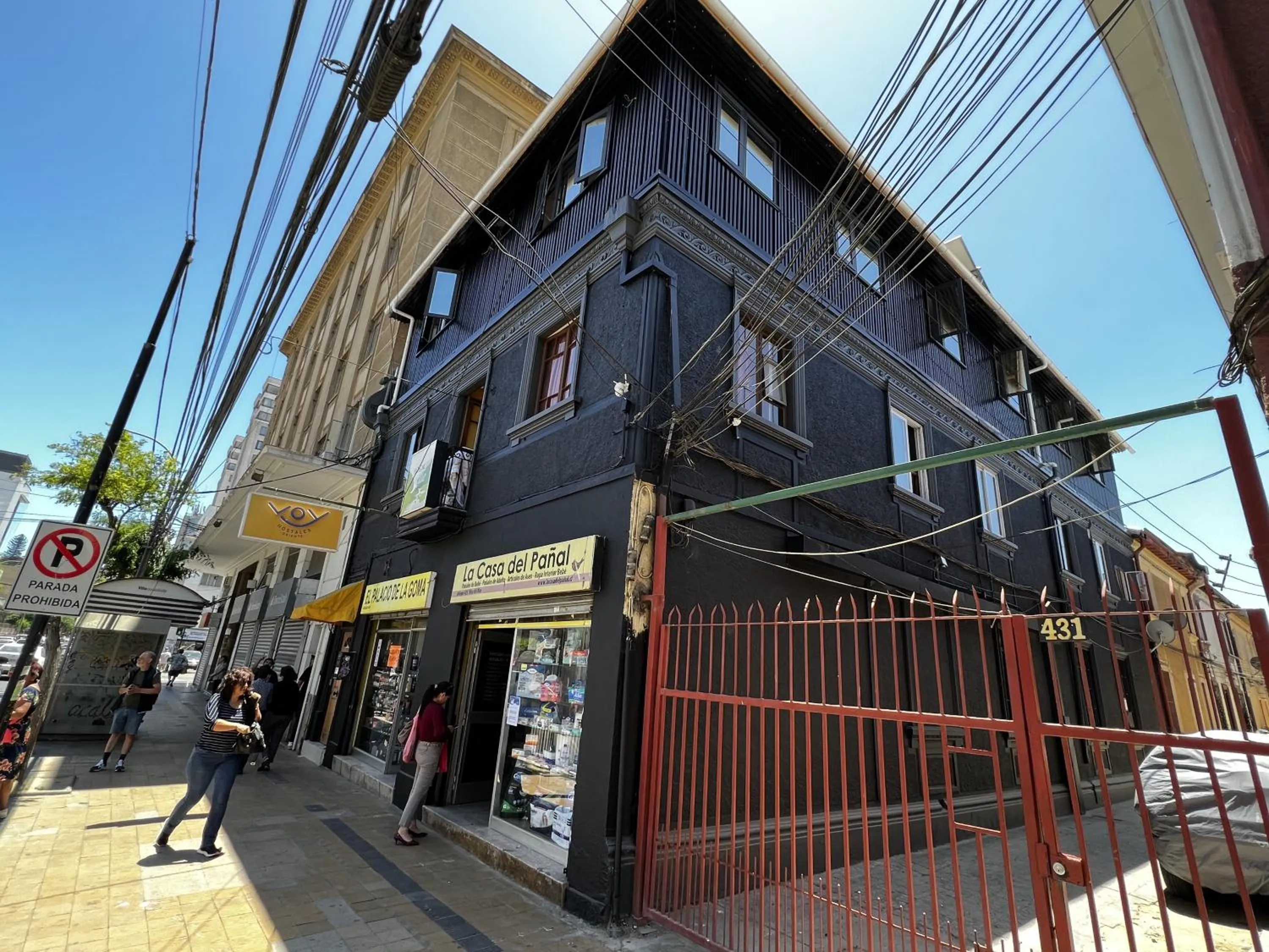 Property building in VOY Hostales - Oriente
