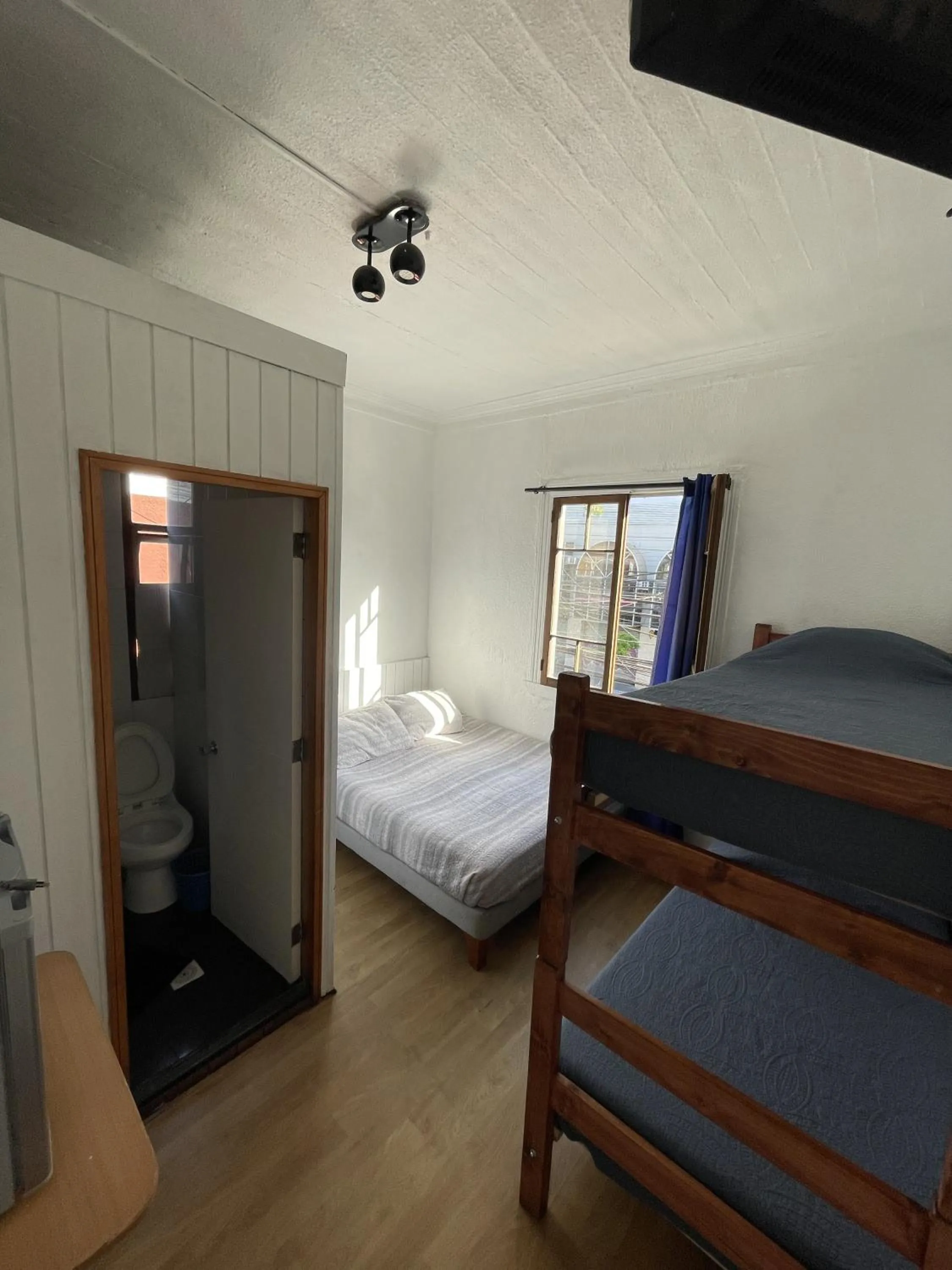 Bed in VOY Hostales - Oriente