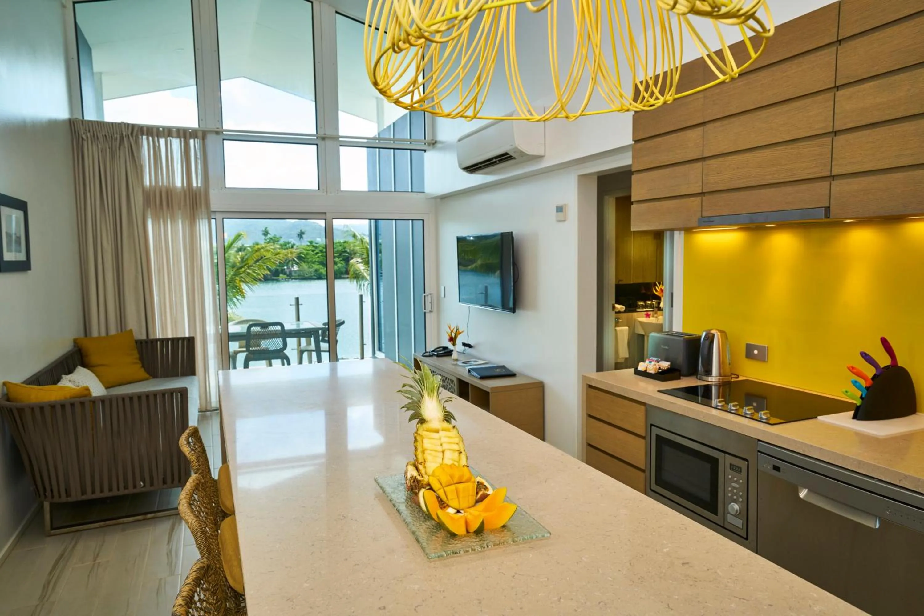 Kitchen or kitchenette in Taumeasina Island Resort