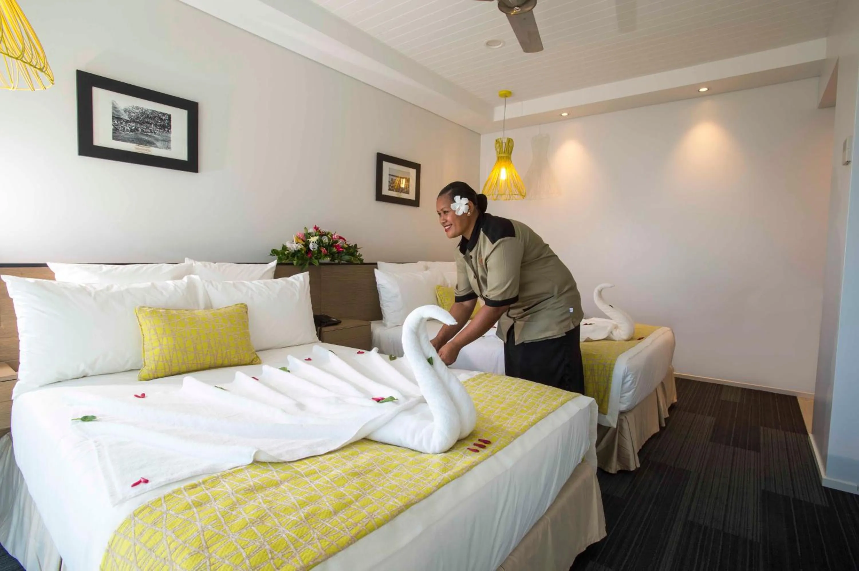 Photo of the whole room, Bed in Taumeasina Island Resort