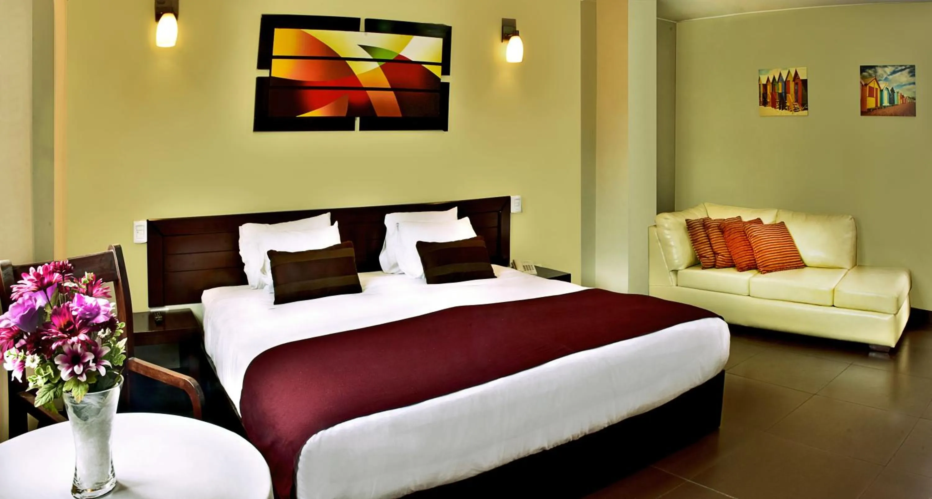 Bed in Hoteles Riviera Mansion