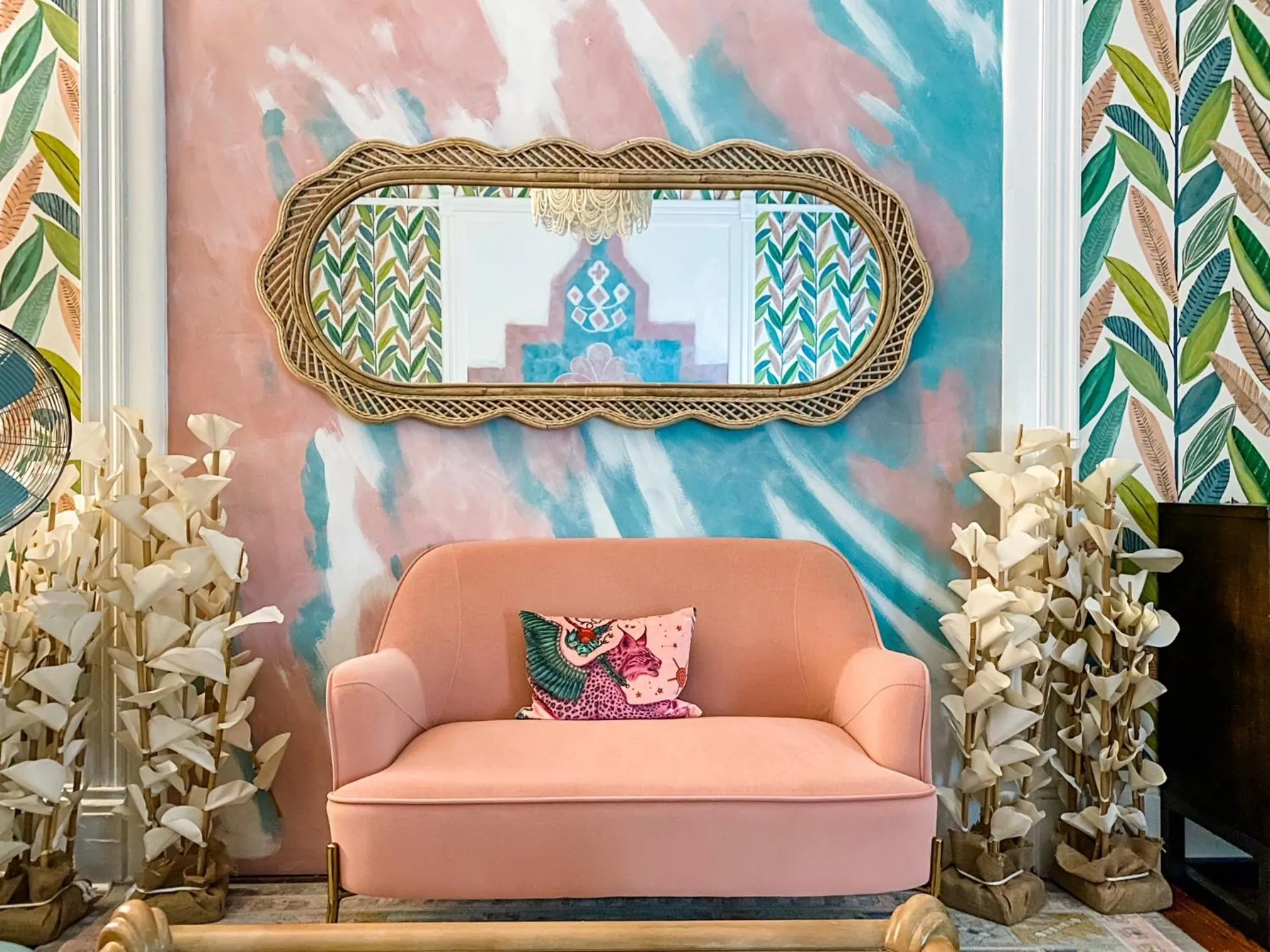 Seating area in Marreros Guest Mansion - Adult Only