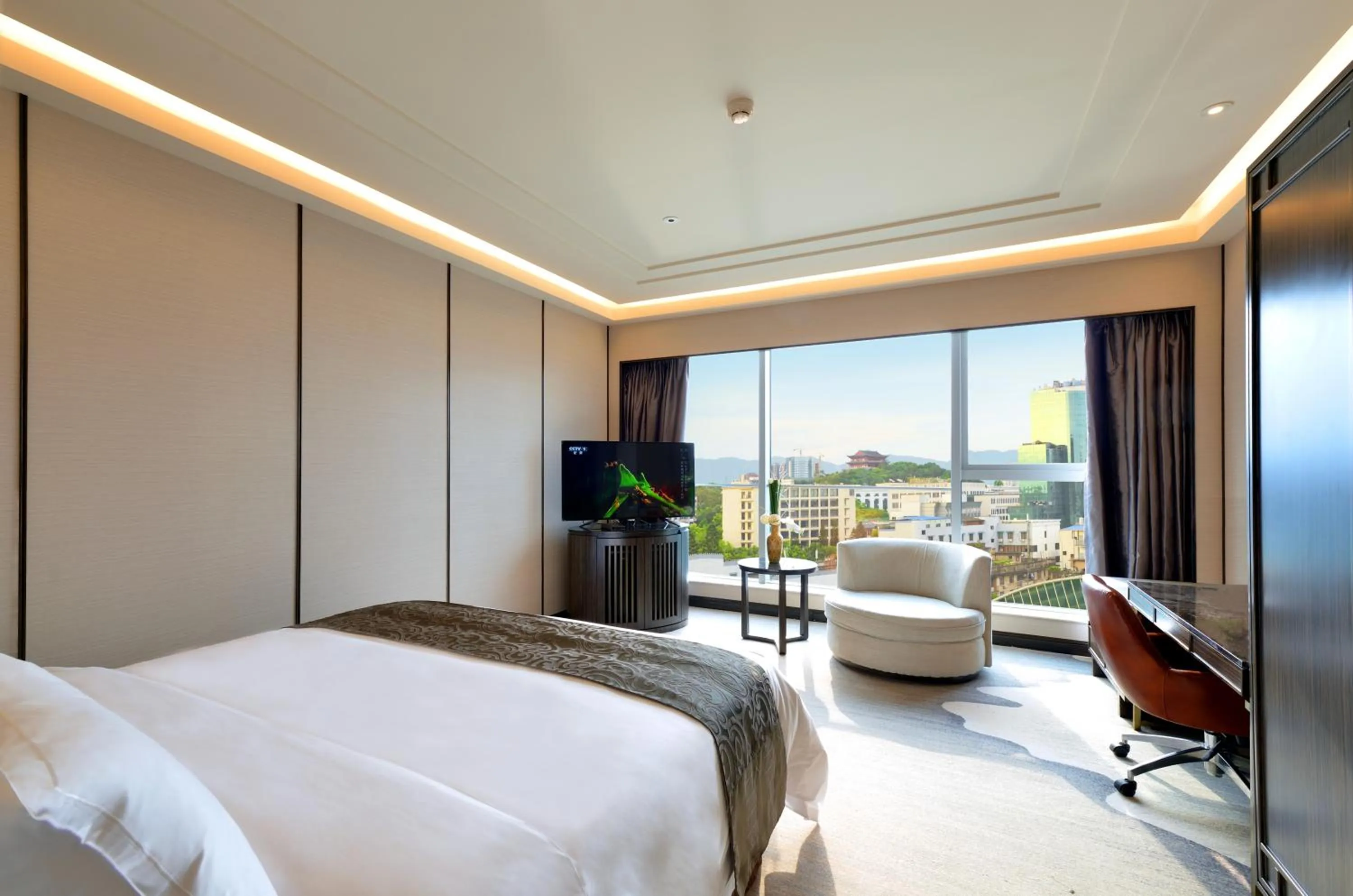 City view, Bed in Fuzhou Lakeside Hotel