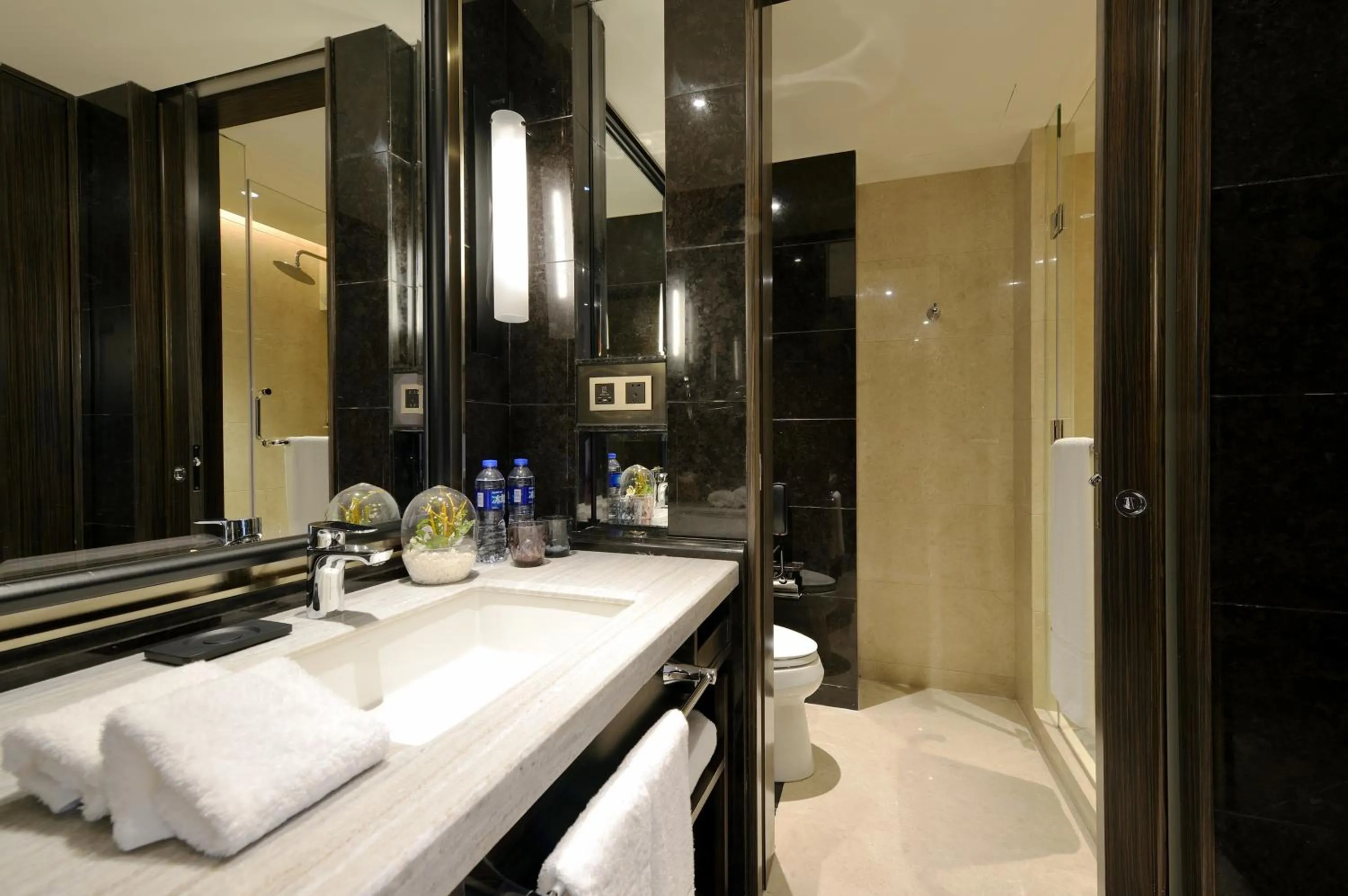 Decorative detail in Fuzhou Lakeside Hotel