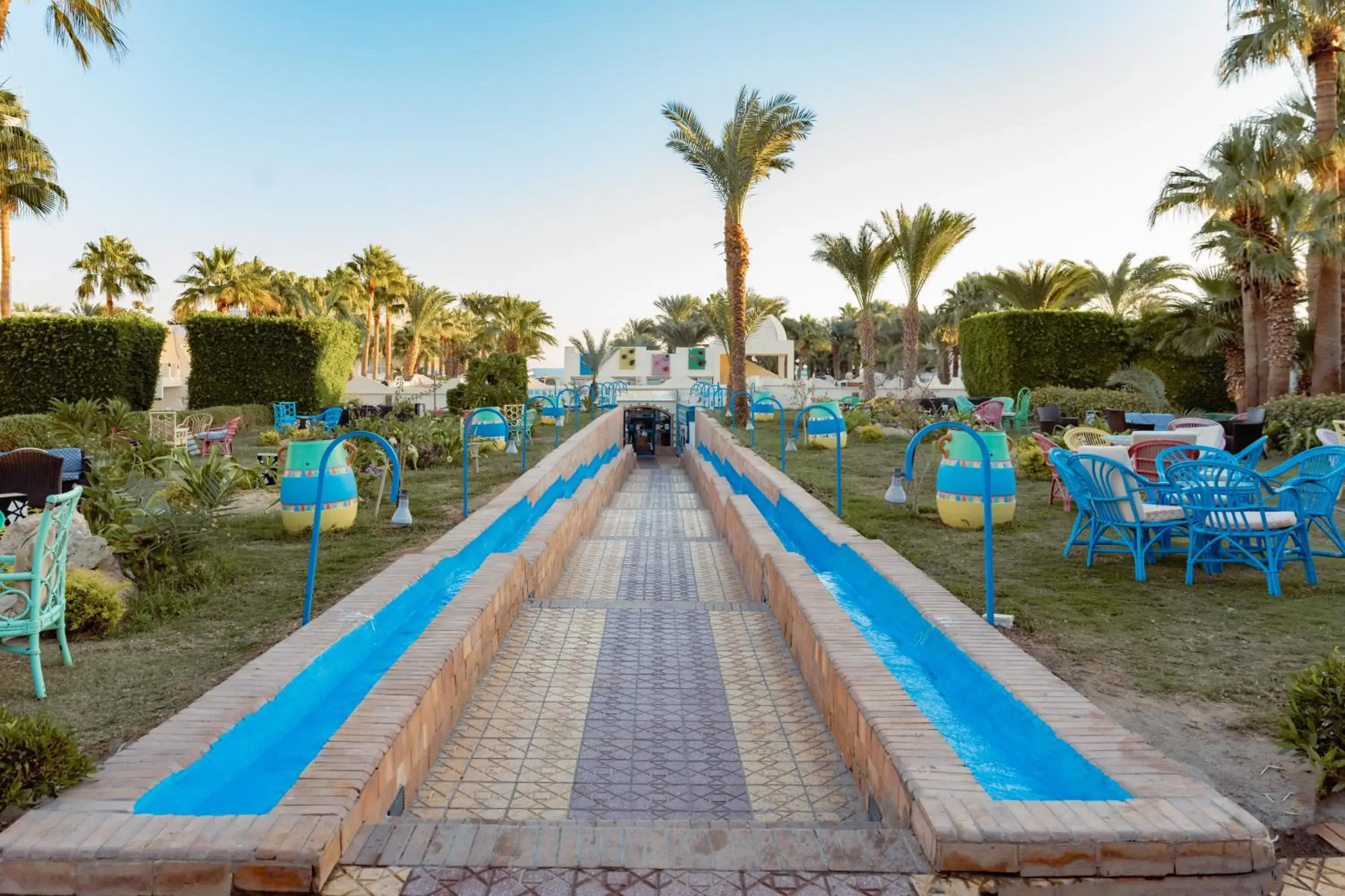 Property building in Empire Beach Aqua Park Property building in Empire Beach Aqua Park