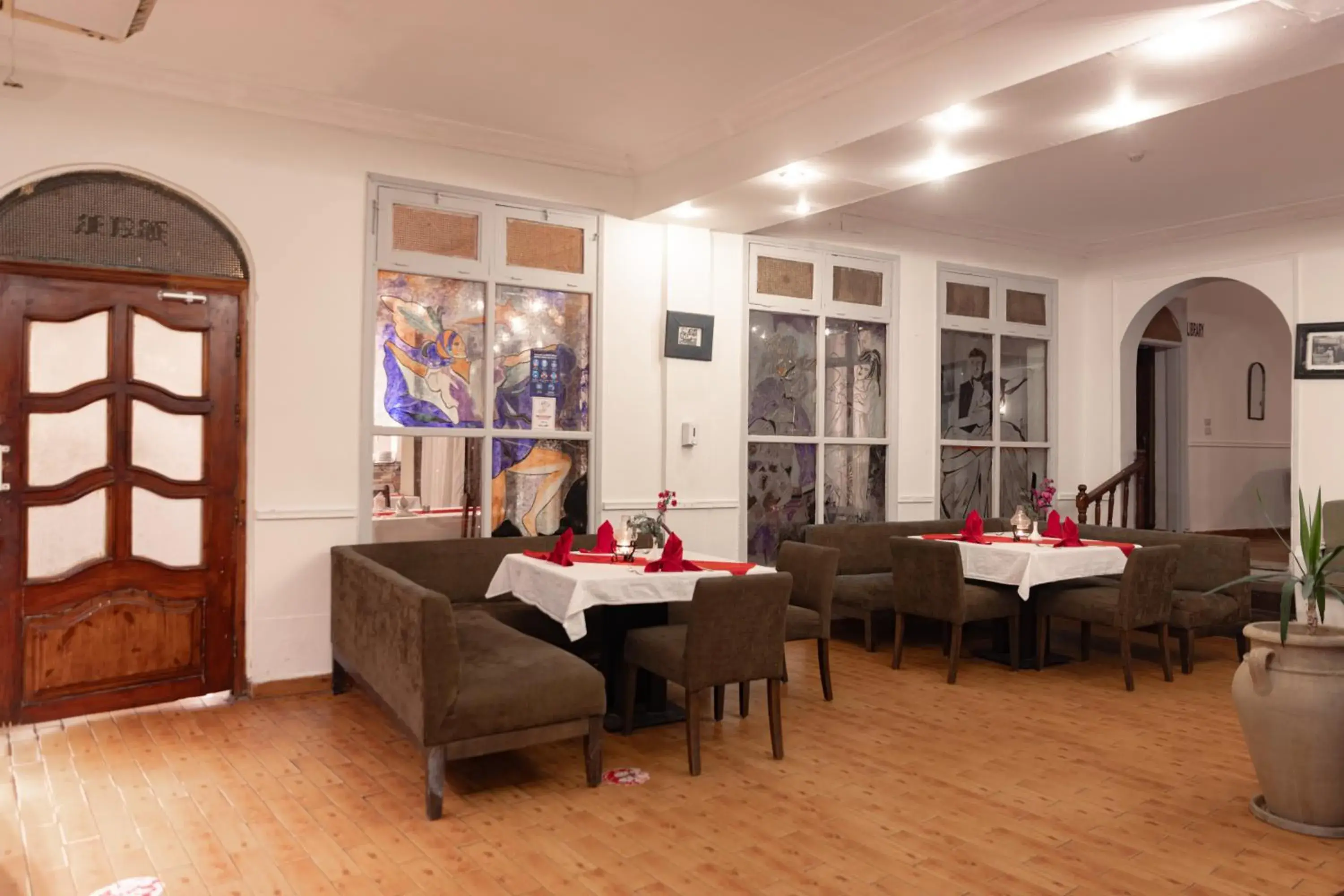 Restaurant/places to eat in Empire Beach Aqua Park Restaurant/places to eat in Empire Beach Aqua Park