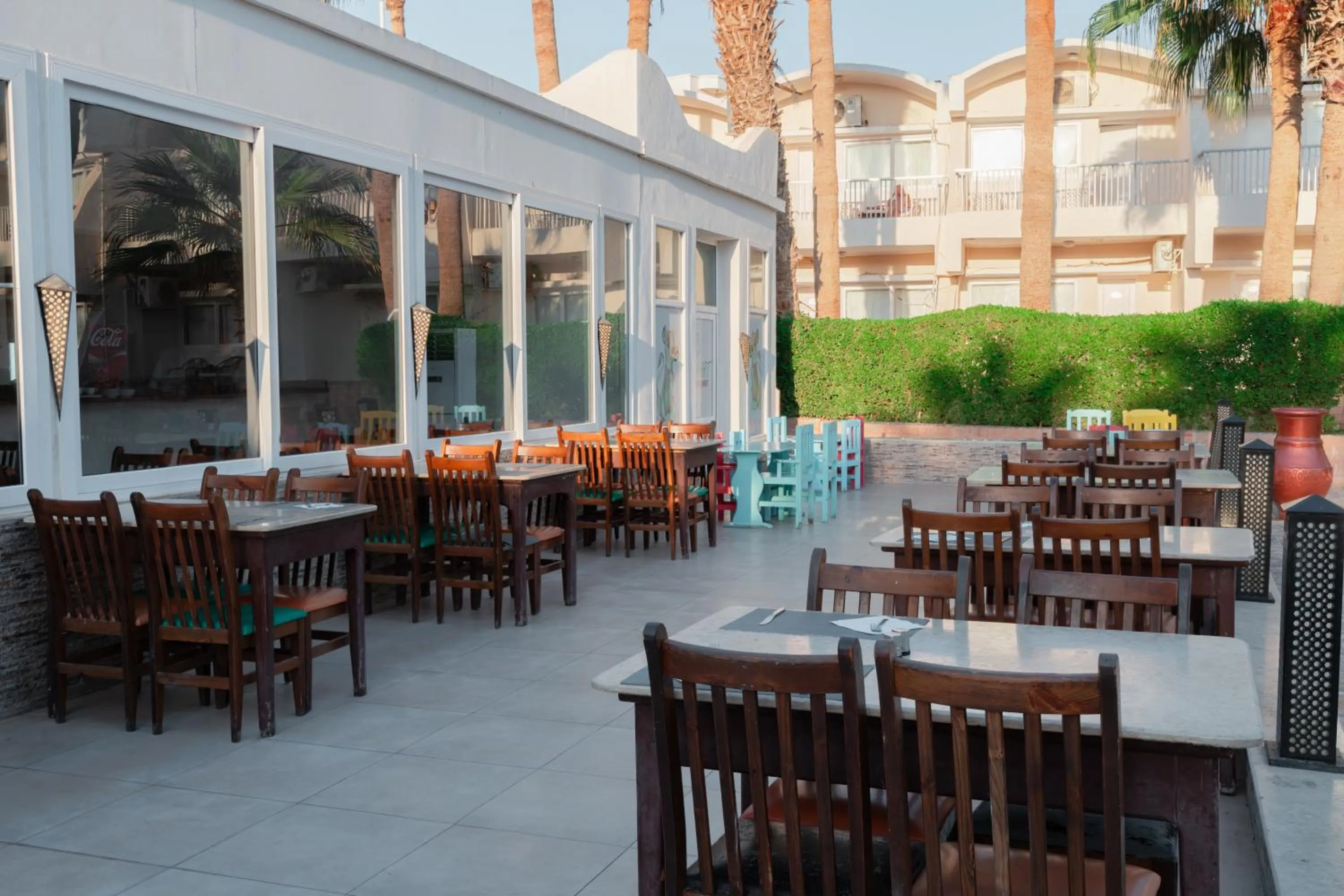 Restaurant/places to eat in Empire Beach Aqua Park