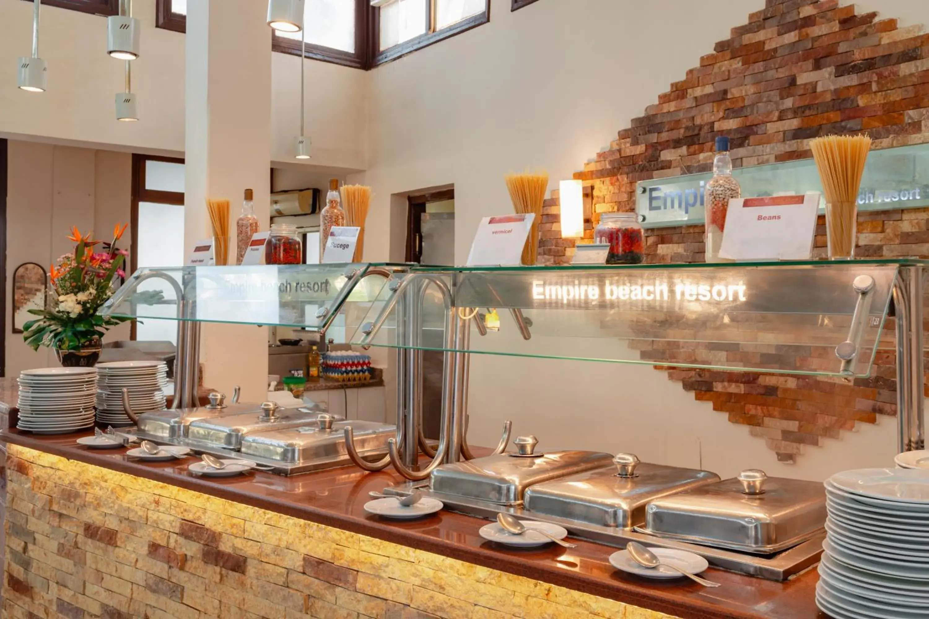 Restaurant/places to eat in Empire Beach Aqua Park Restaurant/places to eat in Empire Beach Aqua Park