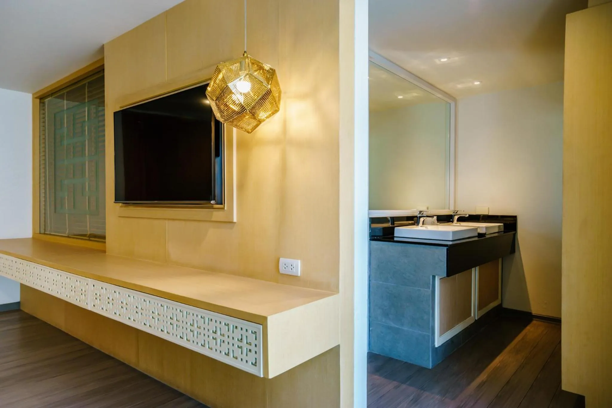 Decorative detail in Moon Dragon Hotel