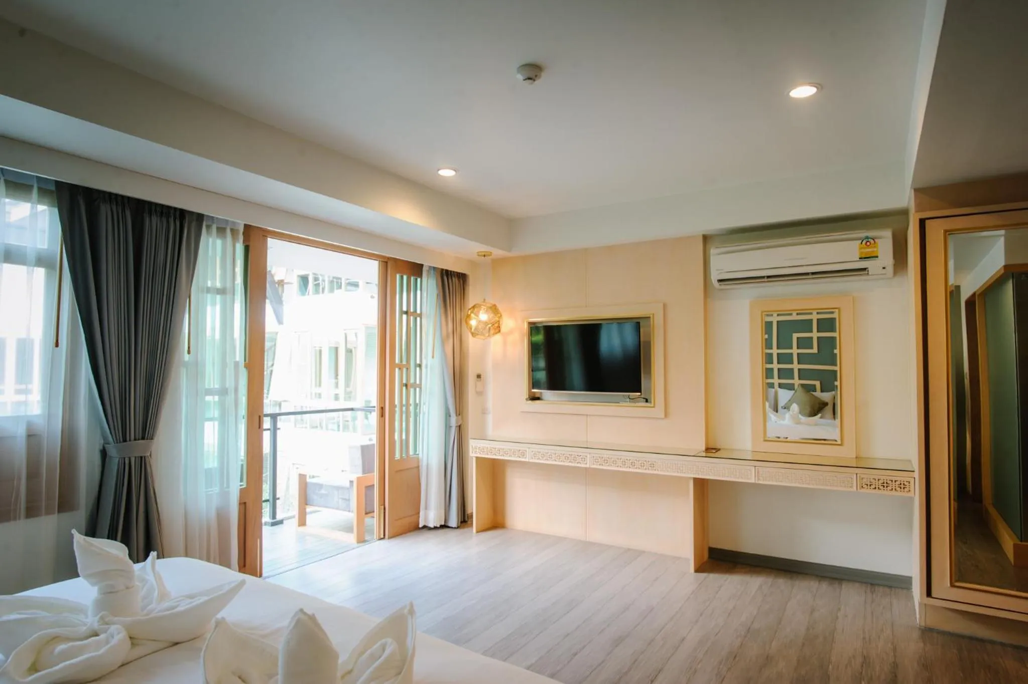 Bed in Moon Dragon Hotel