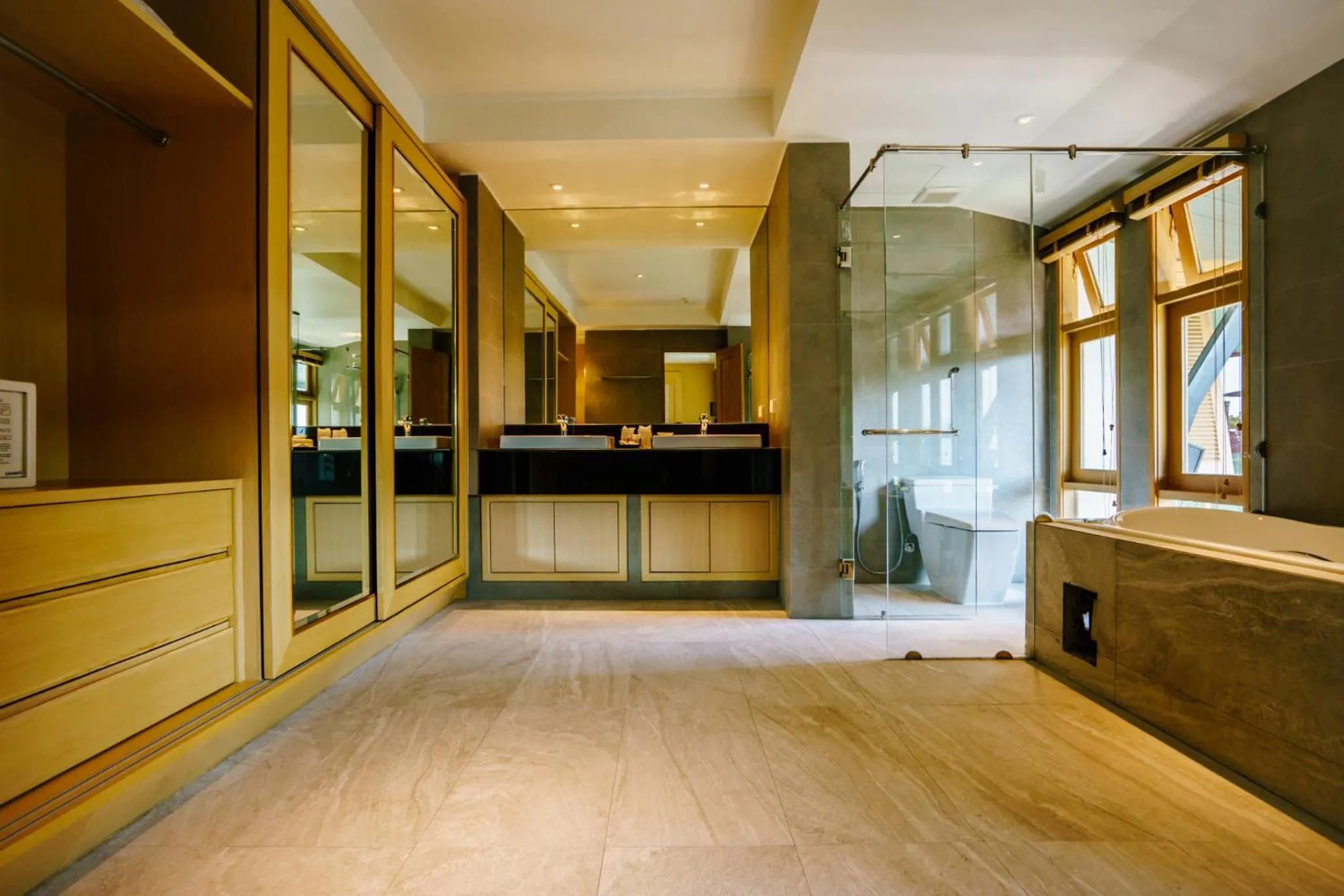 Day, Bed in Moon Dragon Hotel