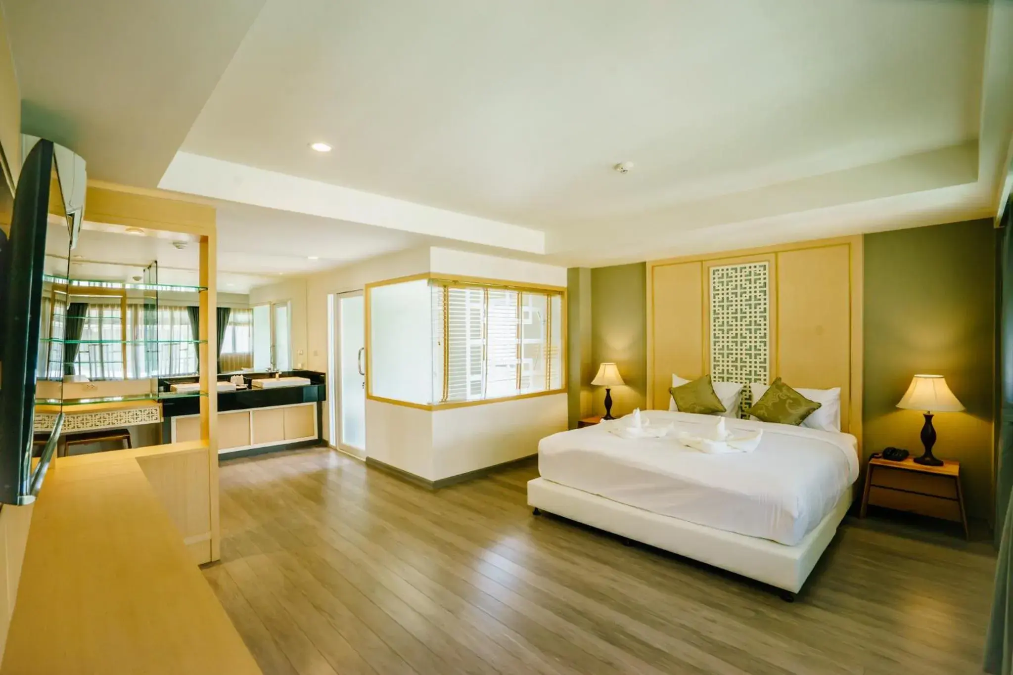 Executive Suite in Moon Dragon Hotel Executive Suite in Moon Dragon Hotel