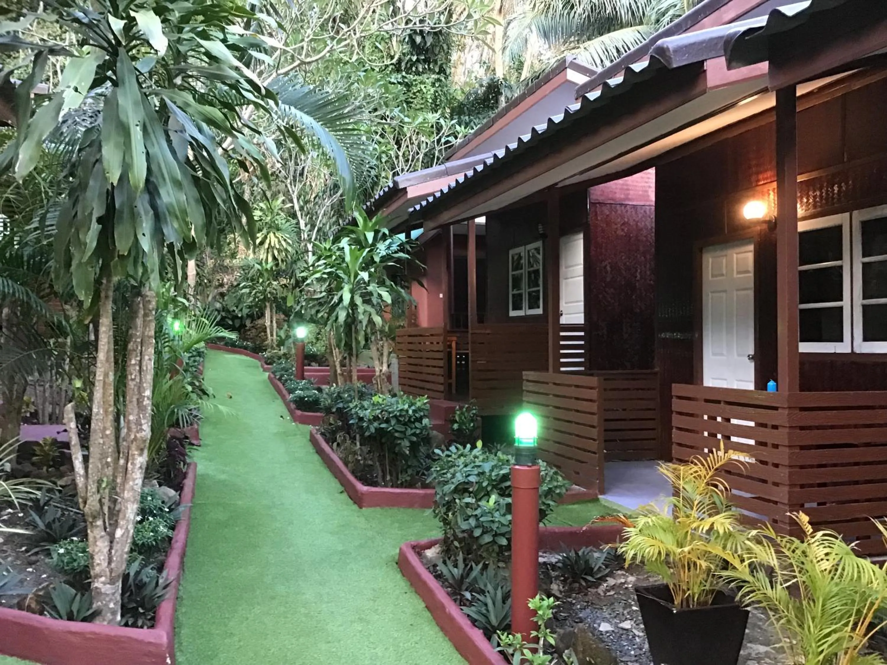 Facade/entrance in Grand Tree