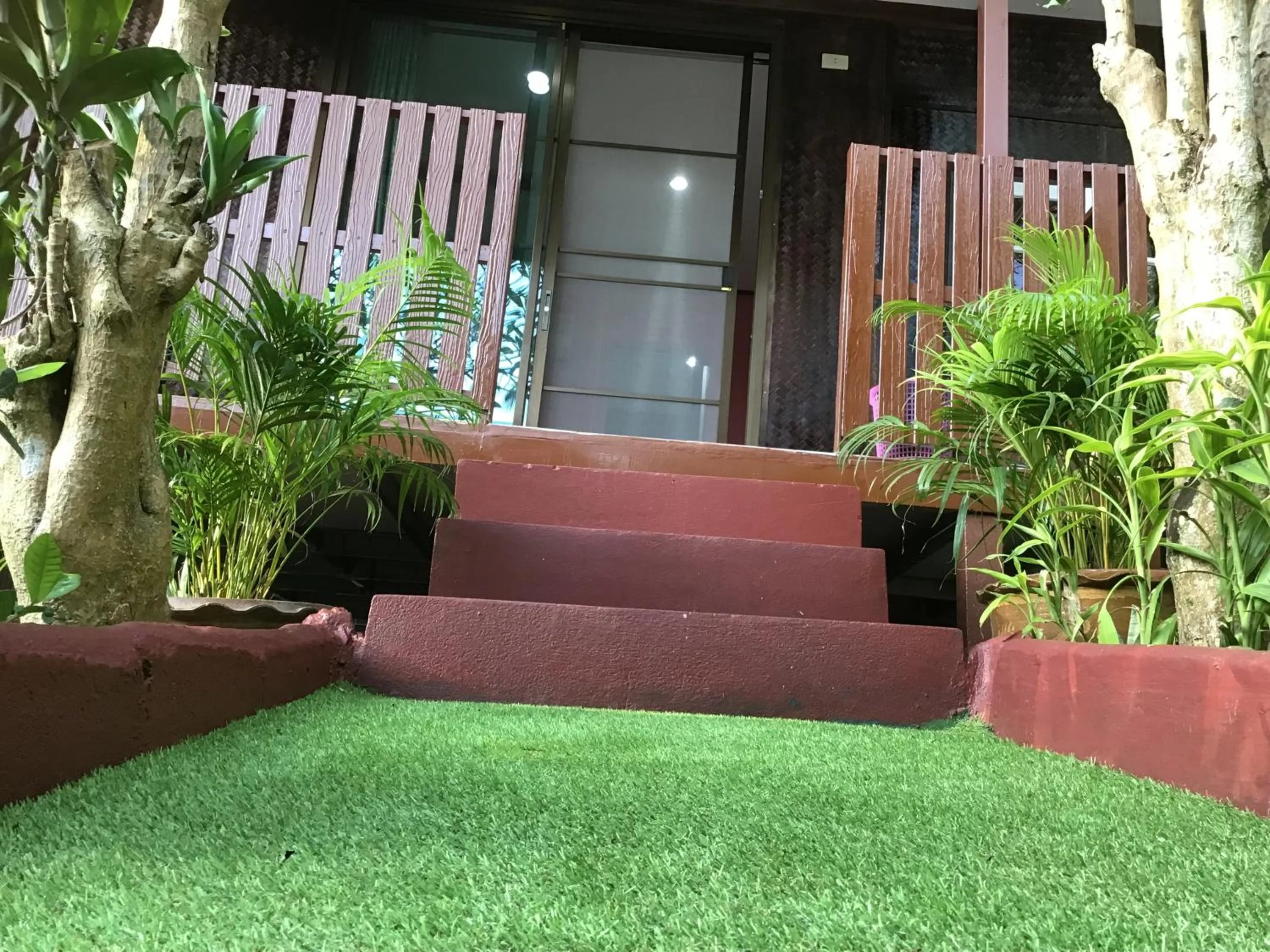 Facade/entrance in Grand Tree