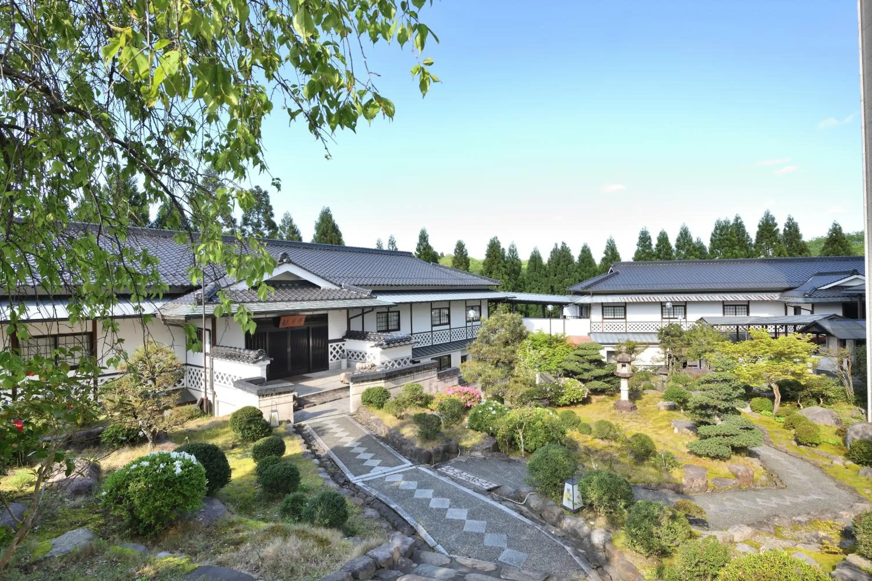 Property building in Yunogo Onsen HOTEL YUNOMORI BISYUNKAKU Property building in Yunogo Onsen HOTEL YUNOMORI BISYUNKAKU