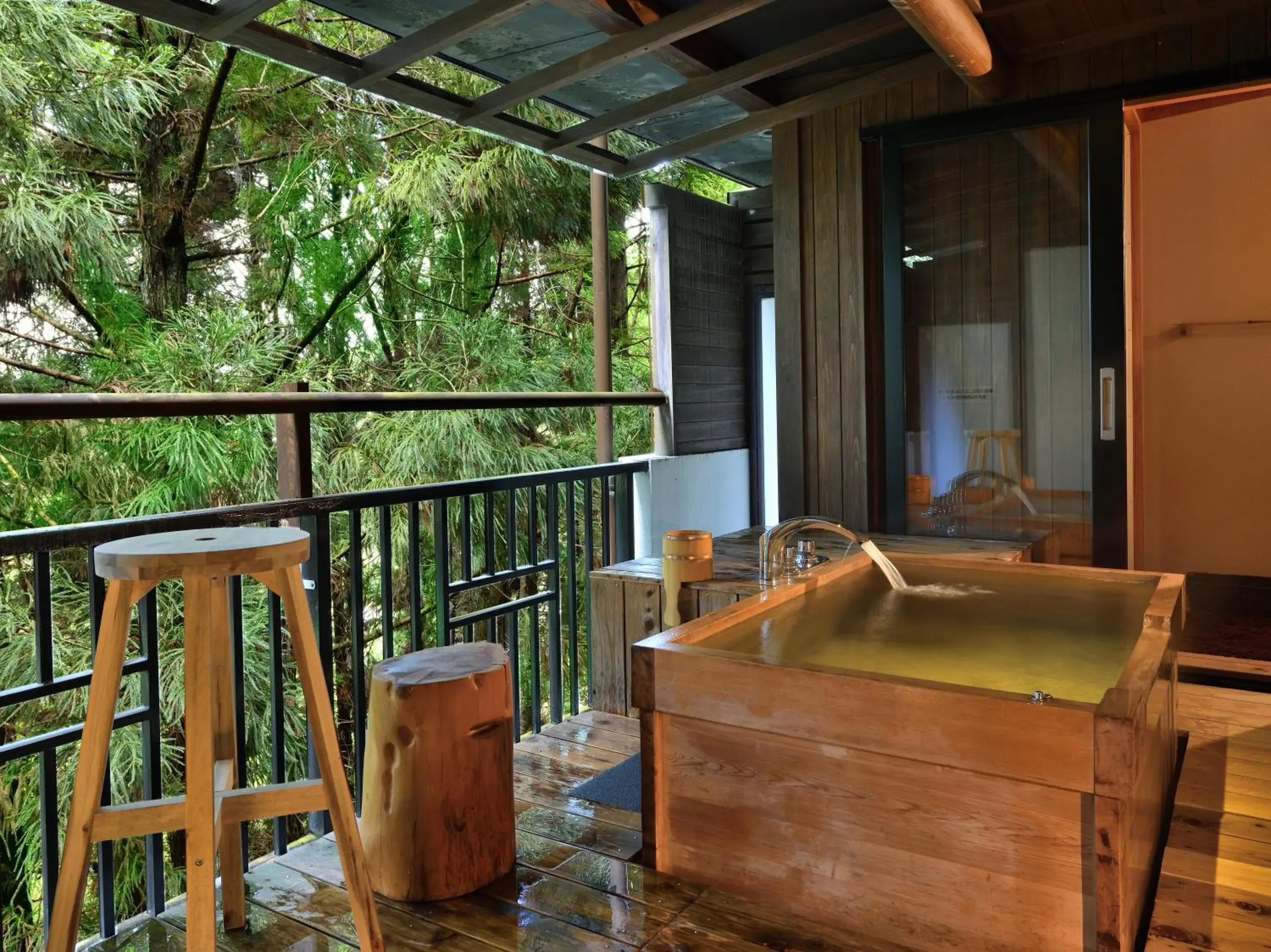 View (from property/room) in Yunogo Onsen HOTEL YUNOMORI BISYUNKAKU View (from property/room) in Yunogo Onsen HOTEL YUNOMORI BISYUNKAKU