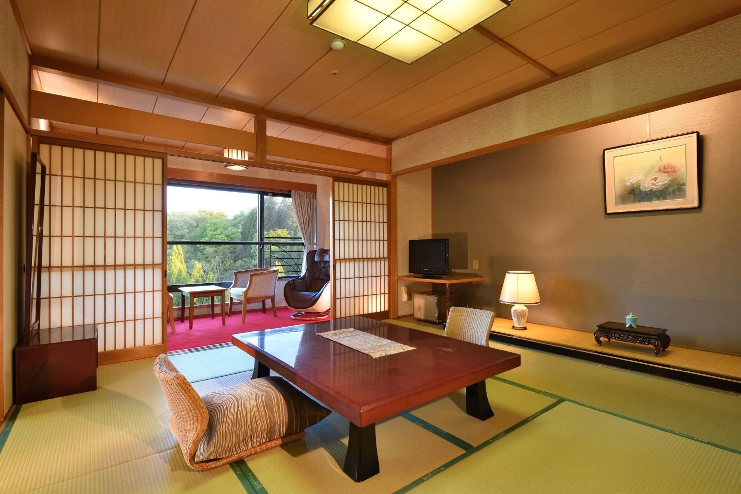 Photo of the whole room in Yunogo Onsen HOTEL YUNOMORI BISYUNKAKU