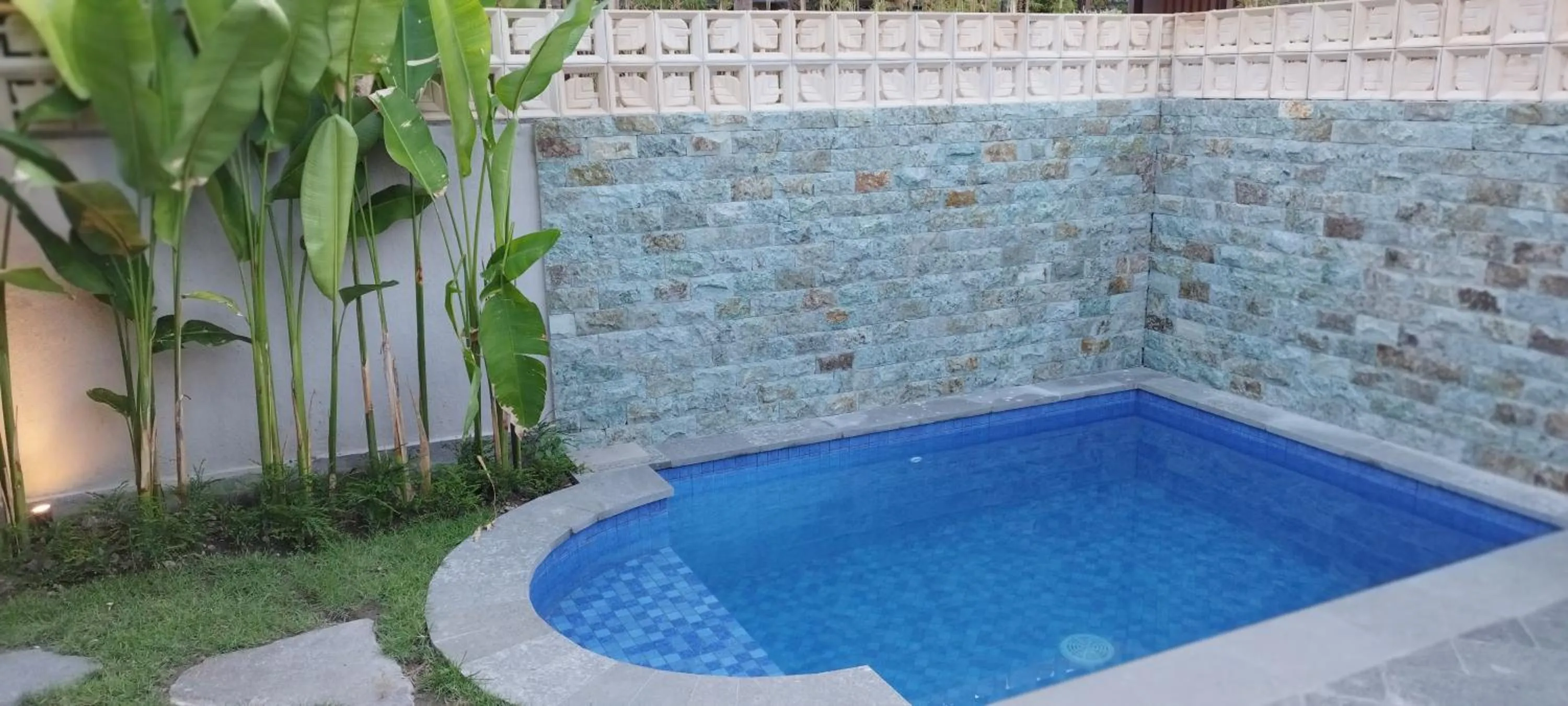 Swimming pool in Kori Maharani Villas & Resort