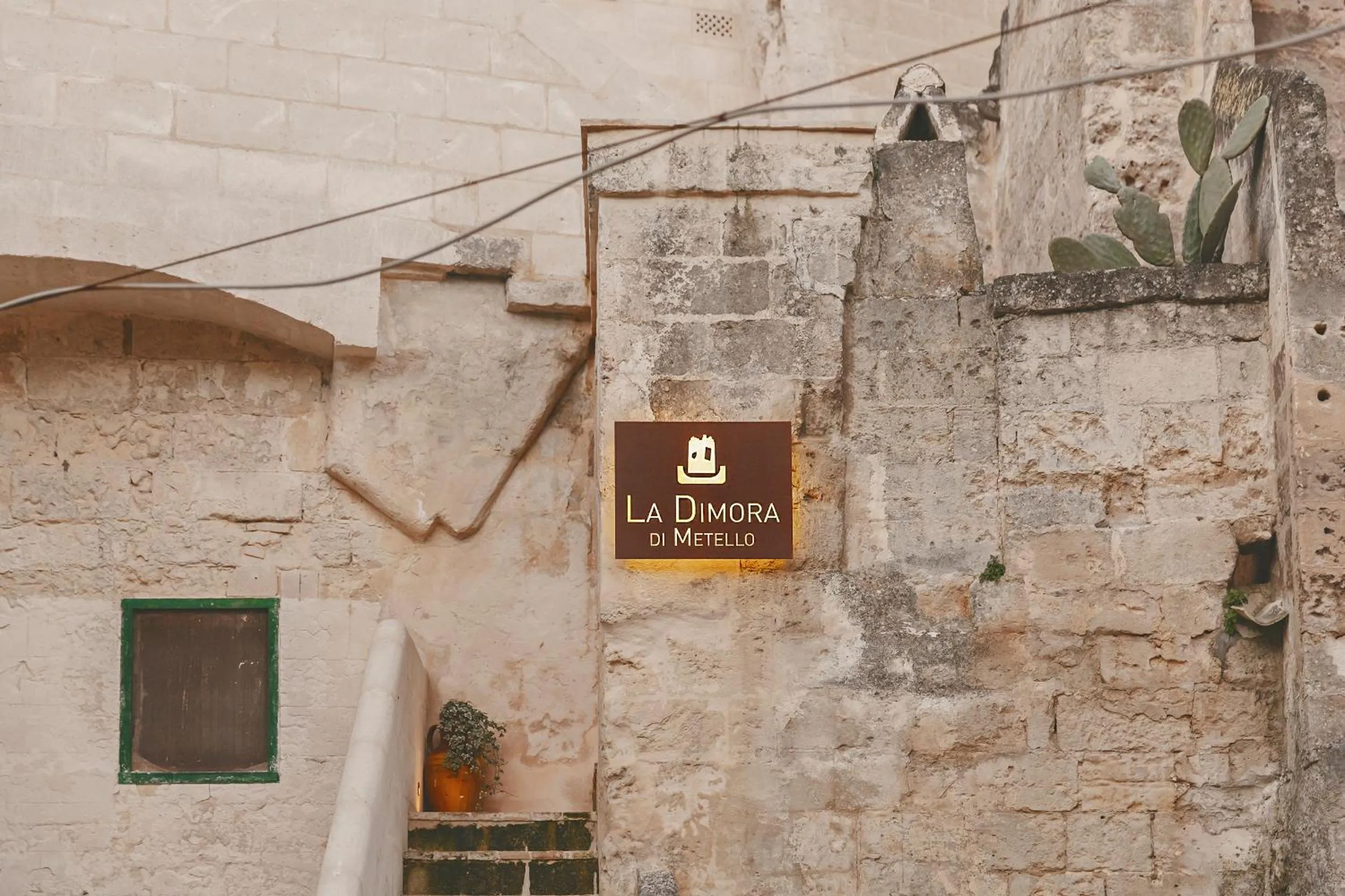 Property logo or sign in La Dimora Di Metello