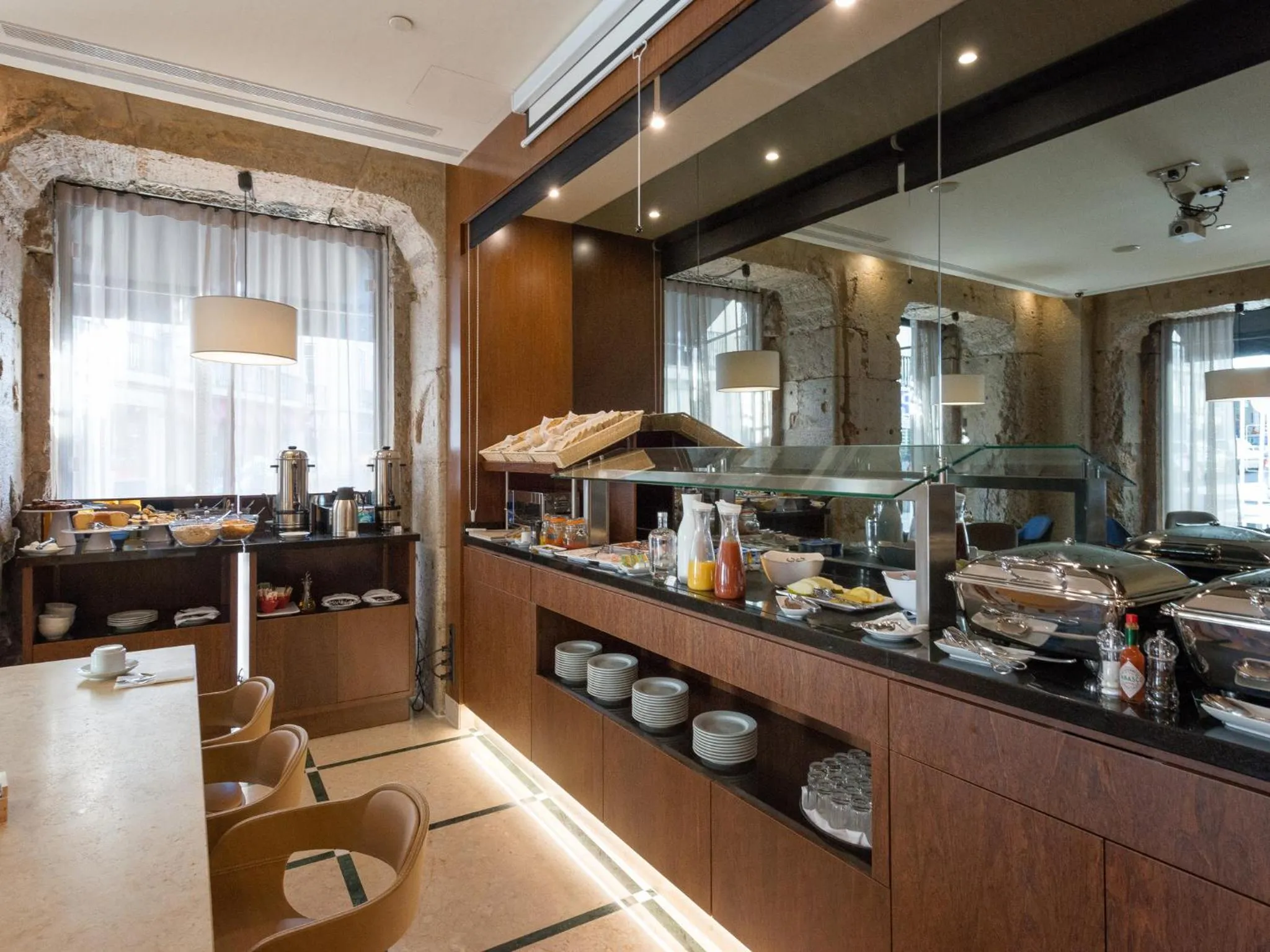 Restaurant/places to eat in TURIM Terreiro do Paço Hotel