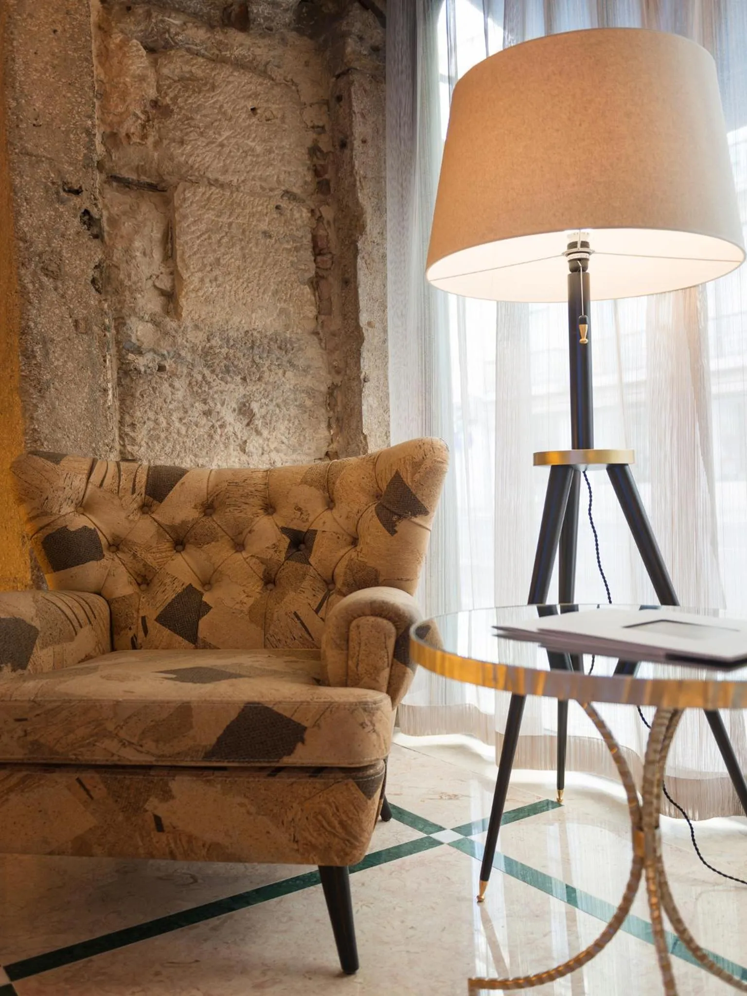 Lounge or bar in TURIM Terreiro do Paço Hotel