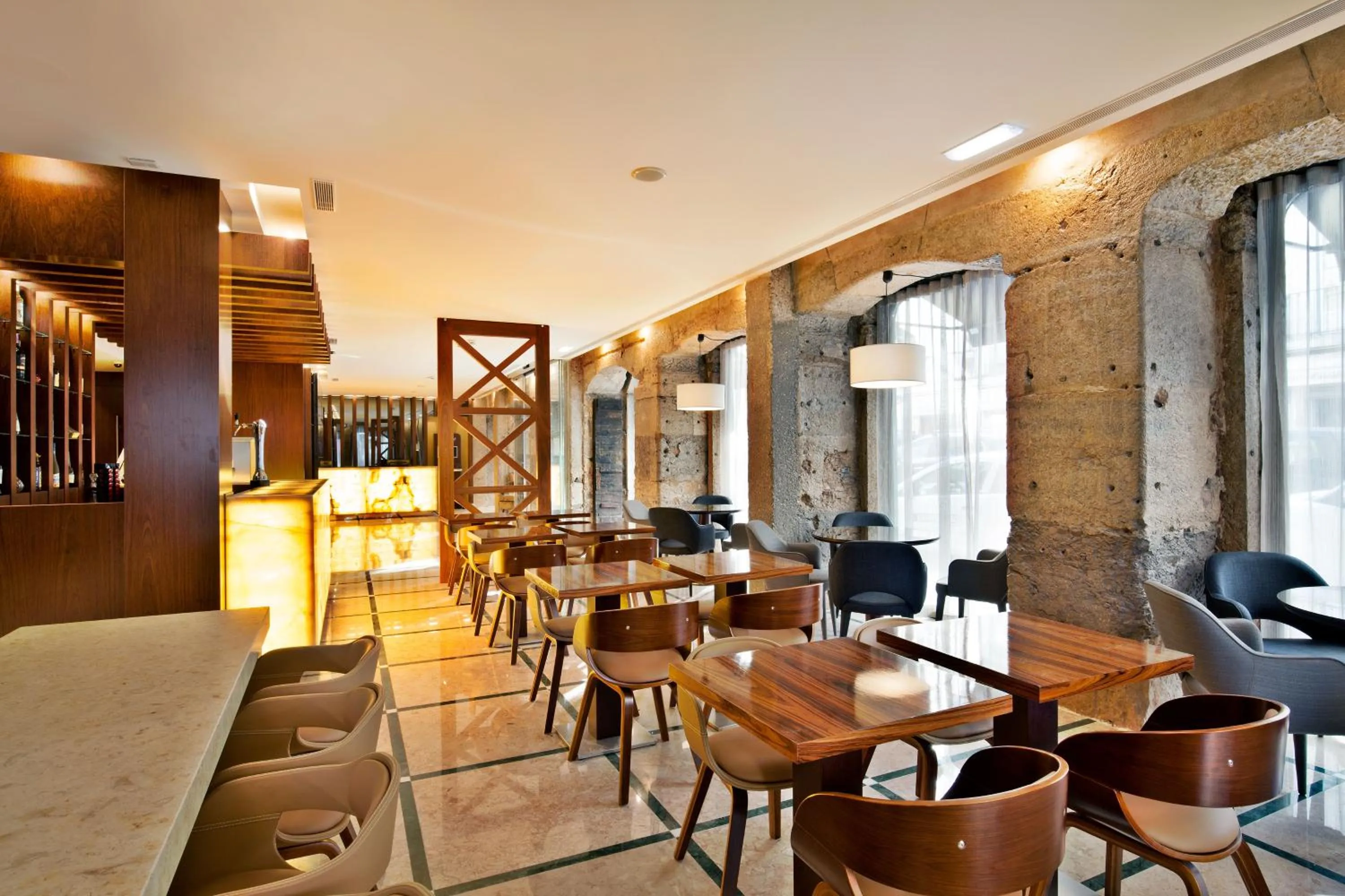 Restaurant/places to eat in TURIM Terreiro do Paço Hotel